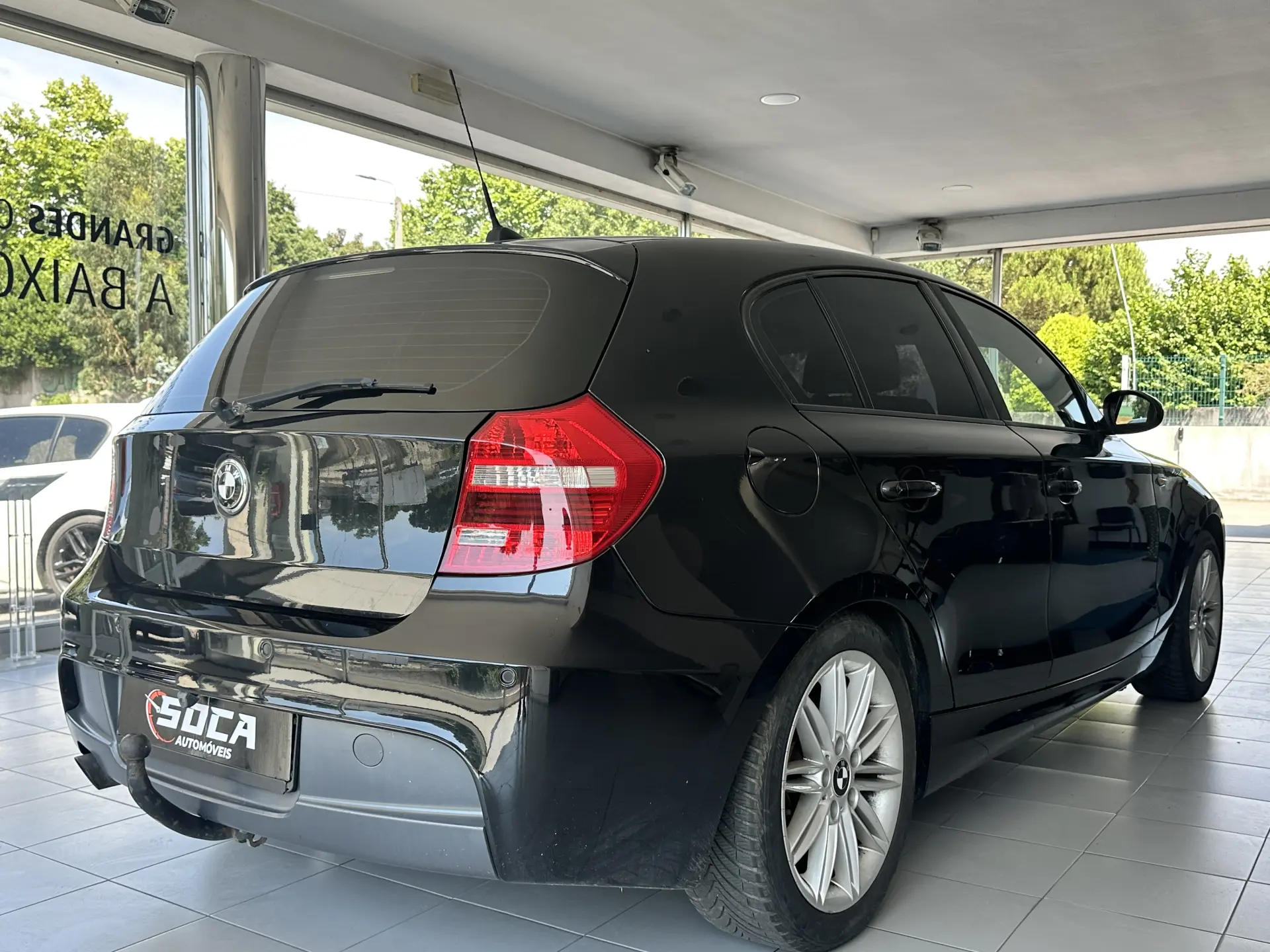 BMW 118 d Pack M 7
