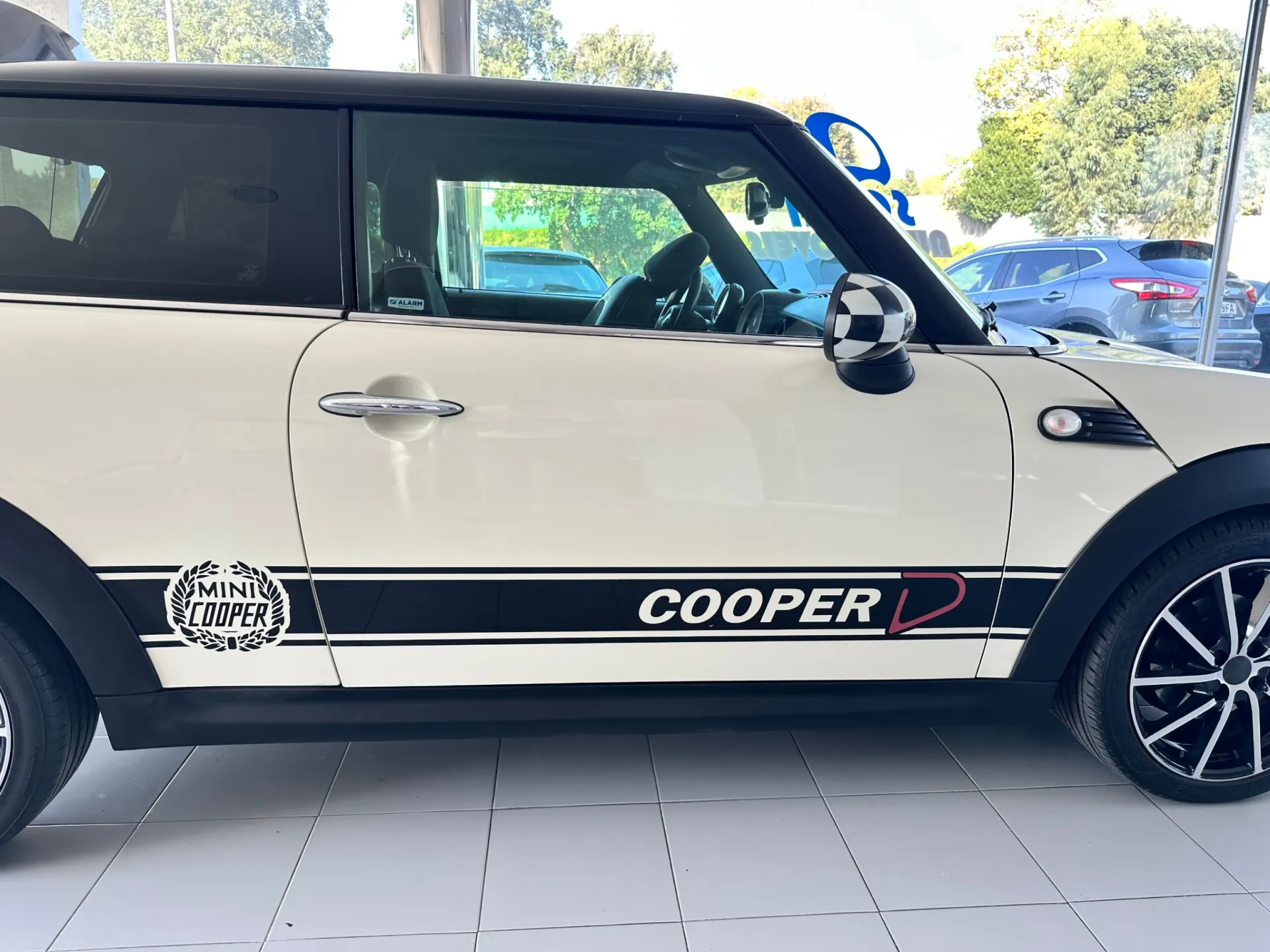 MINI 3 Portas Cooper D 8