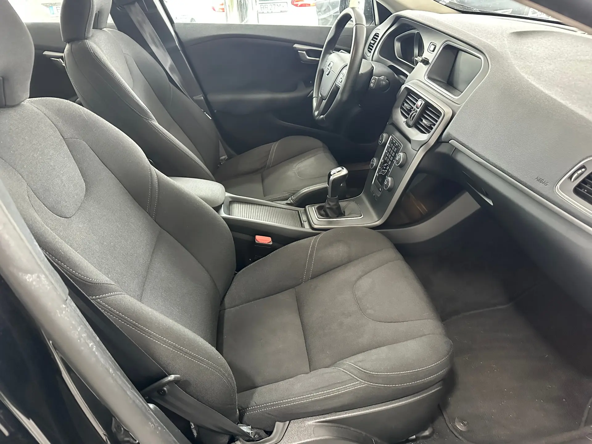 Volvo V40 2.0 D2 Kinetic 23