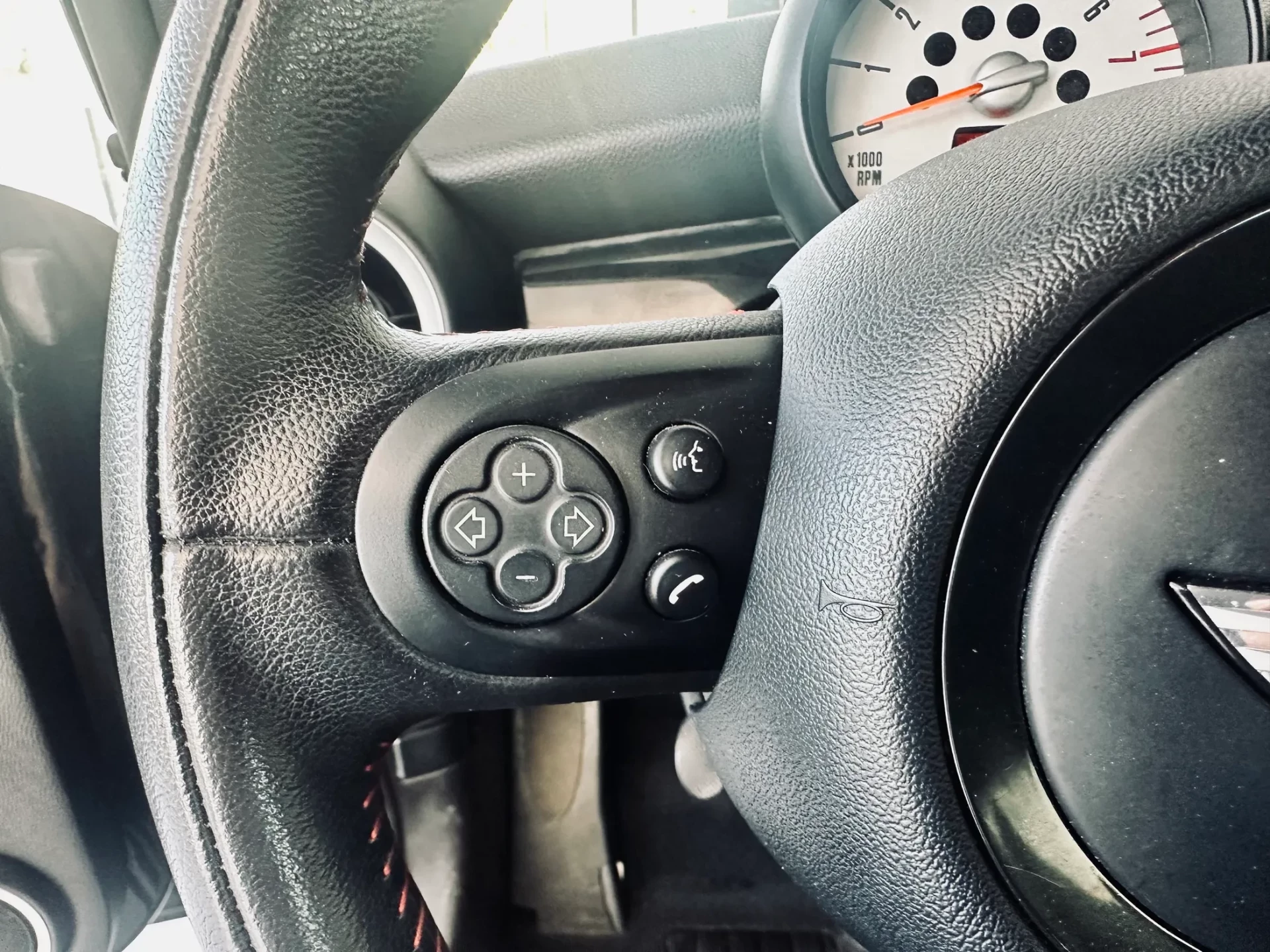 MINI 3 Portas Cooper 9