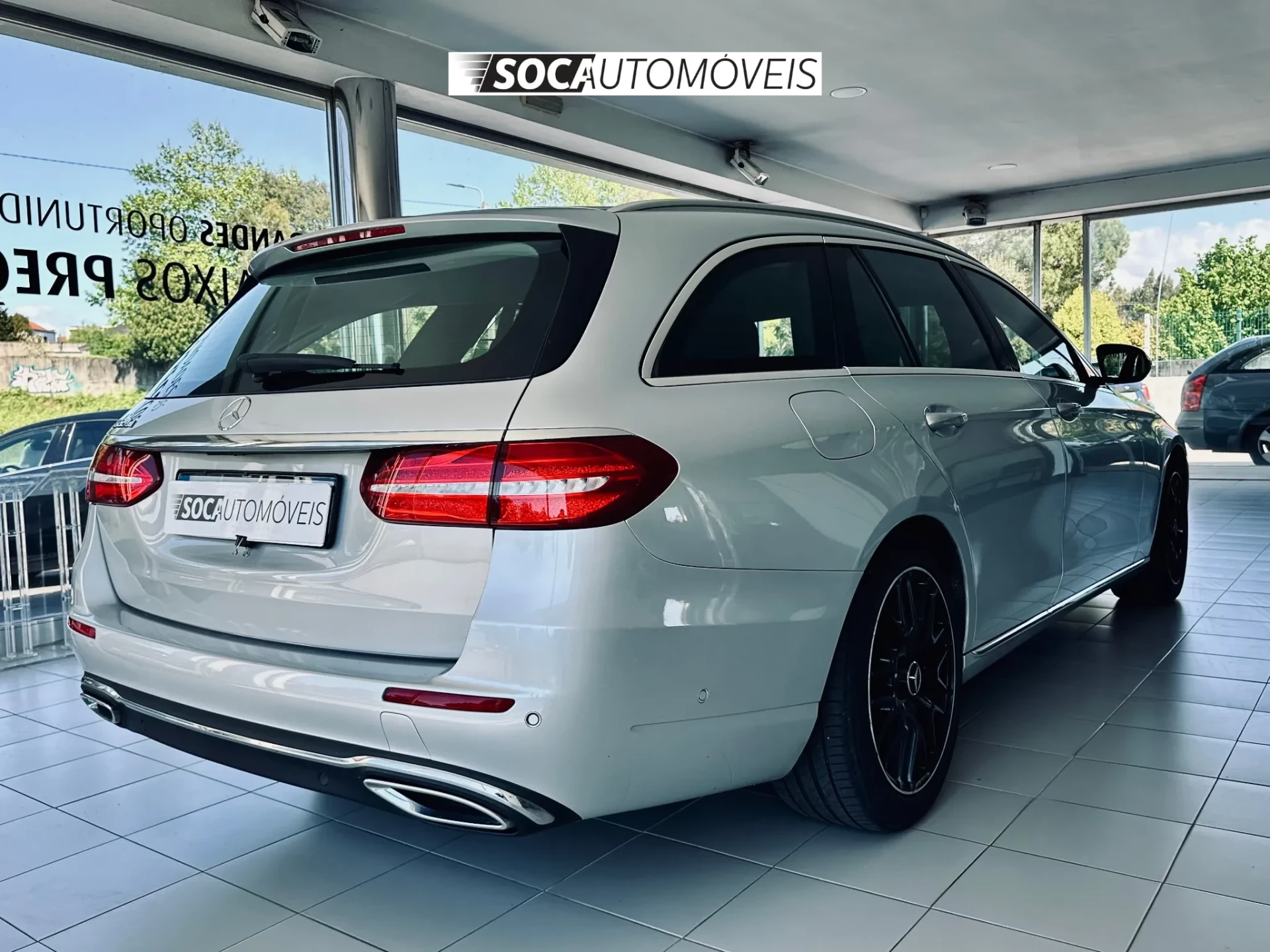Mercedes-Benz E 220 6
