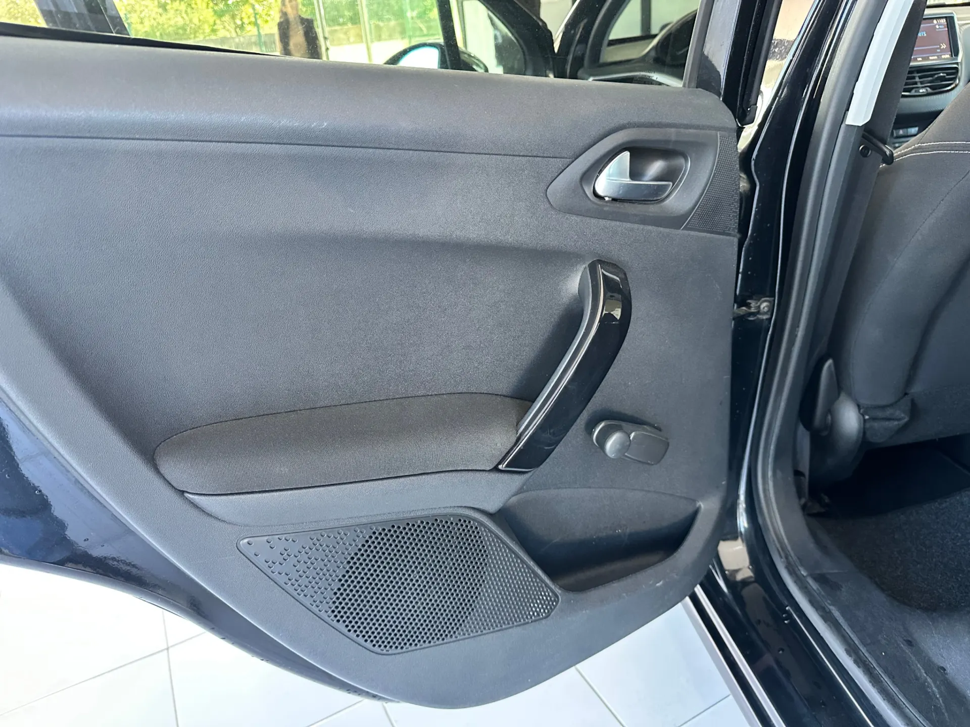 Peugeot 208 1.2 PureTech Style 21