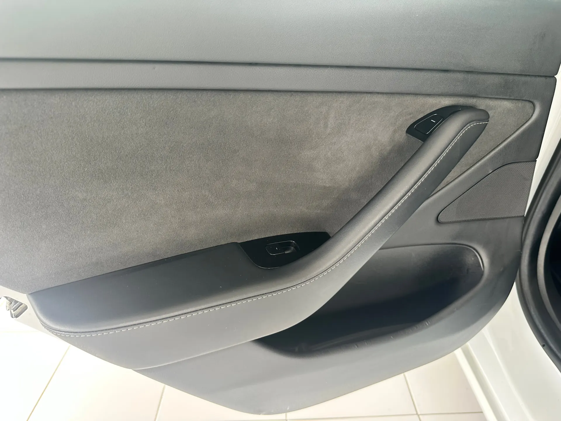Tesla Model 3 Standard Range Plus RWD 23