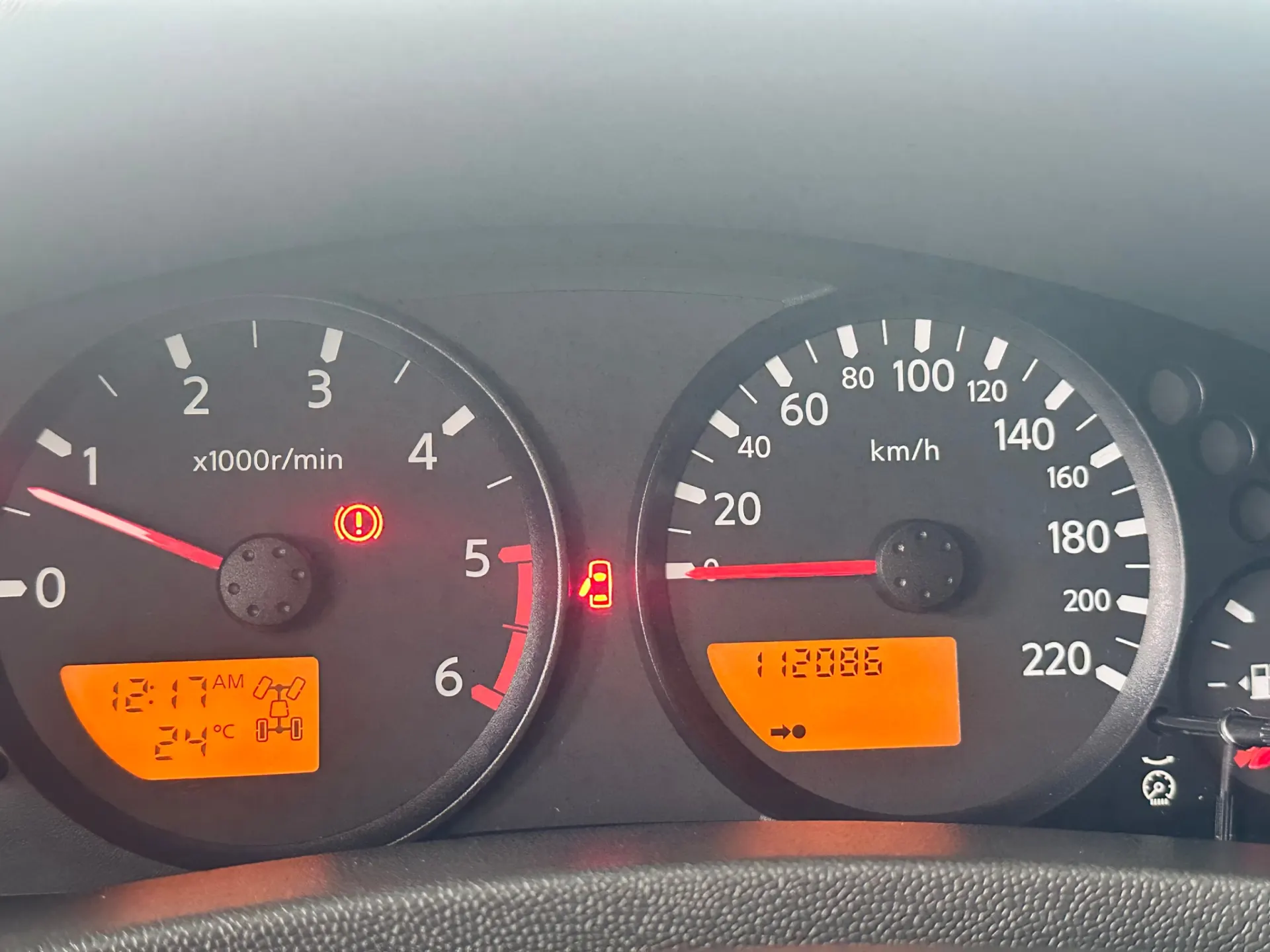 Nissan Navara 2.5 dCi CD 3.5T SE+BDT 13