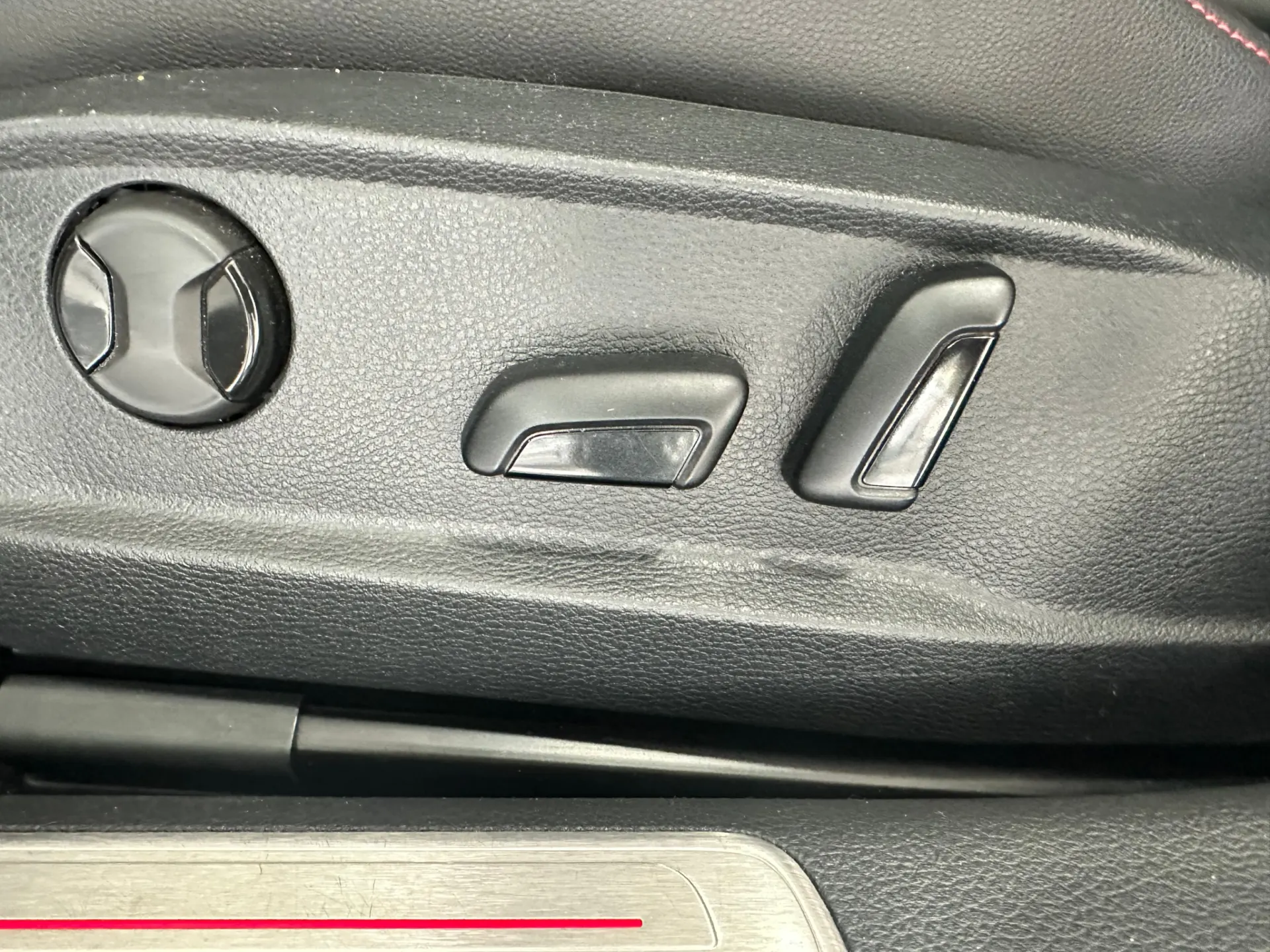 Volkswagen Golf 2.0 TSI GTI DSG 10