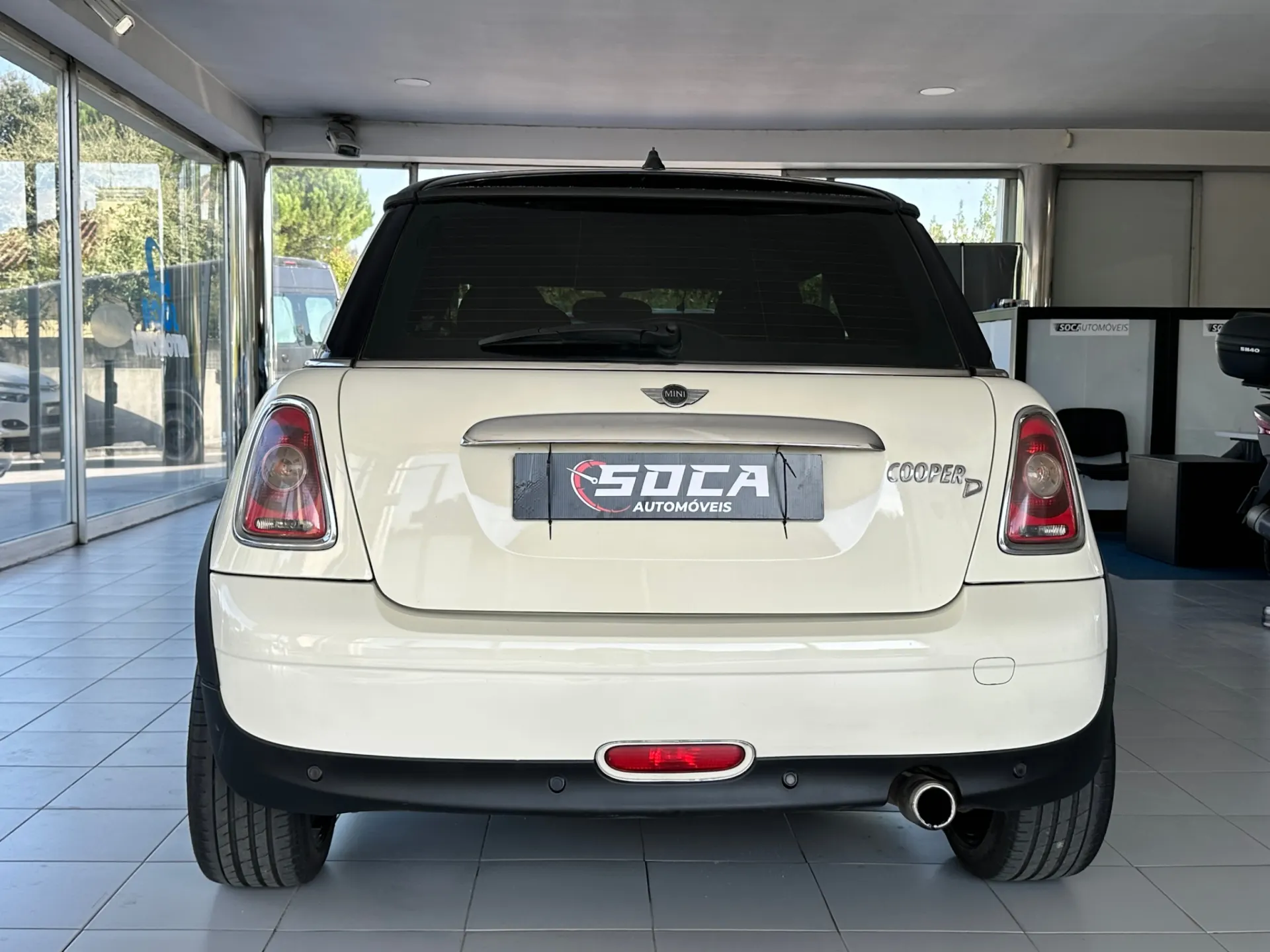 MINI 3 Portas Cooper D 6