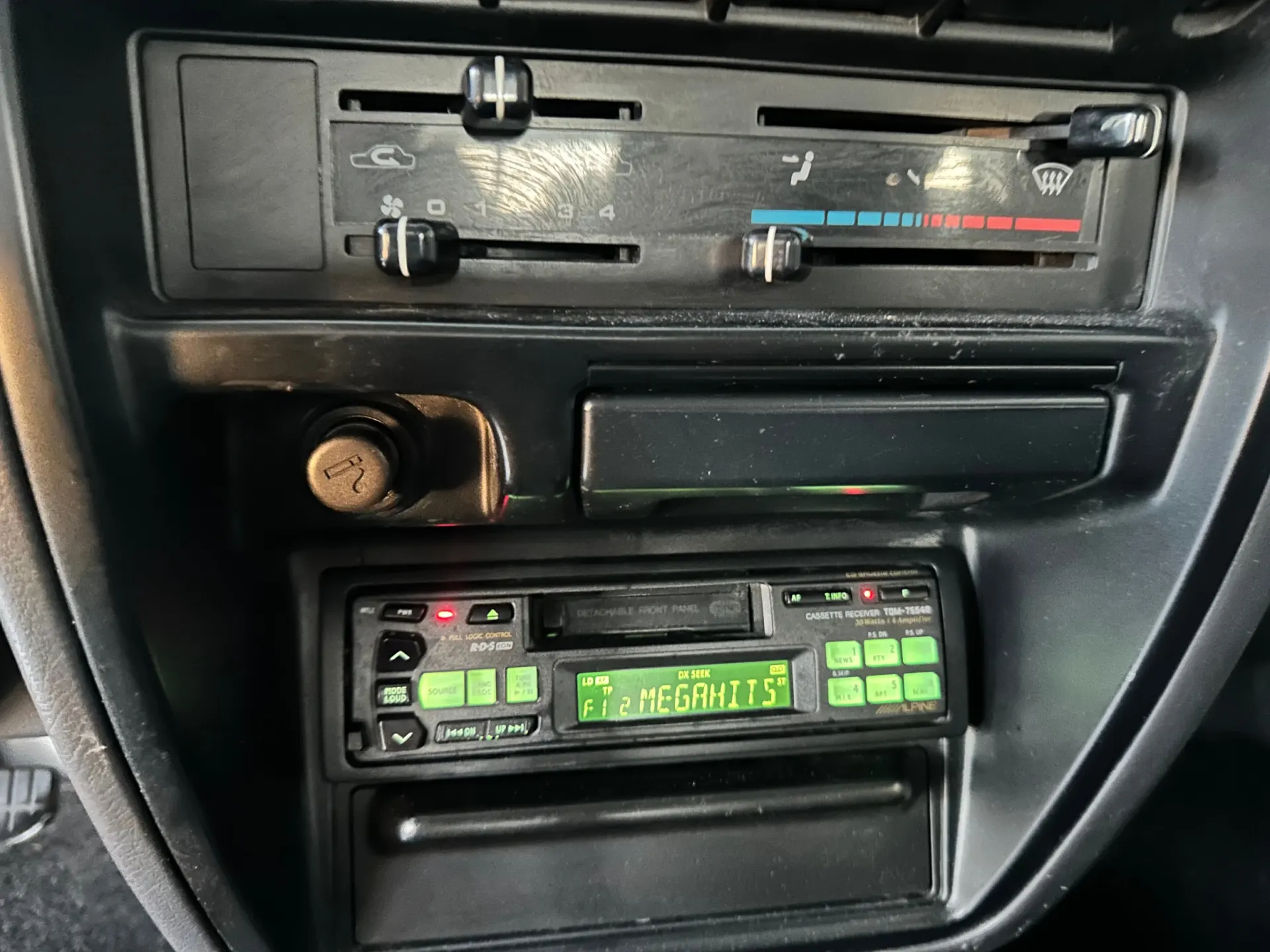 Nissan Navara 2.5 dCi CD Platinium Preta 13