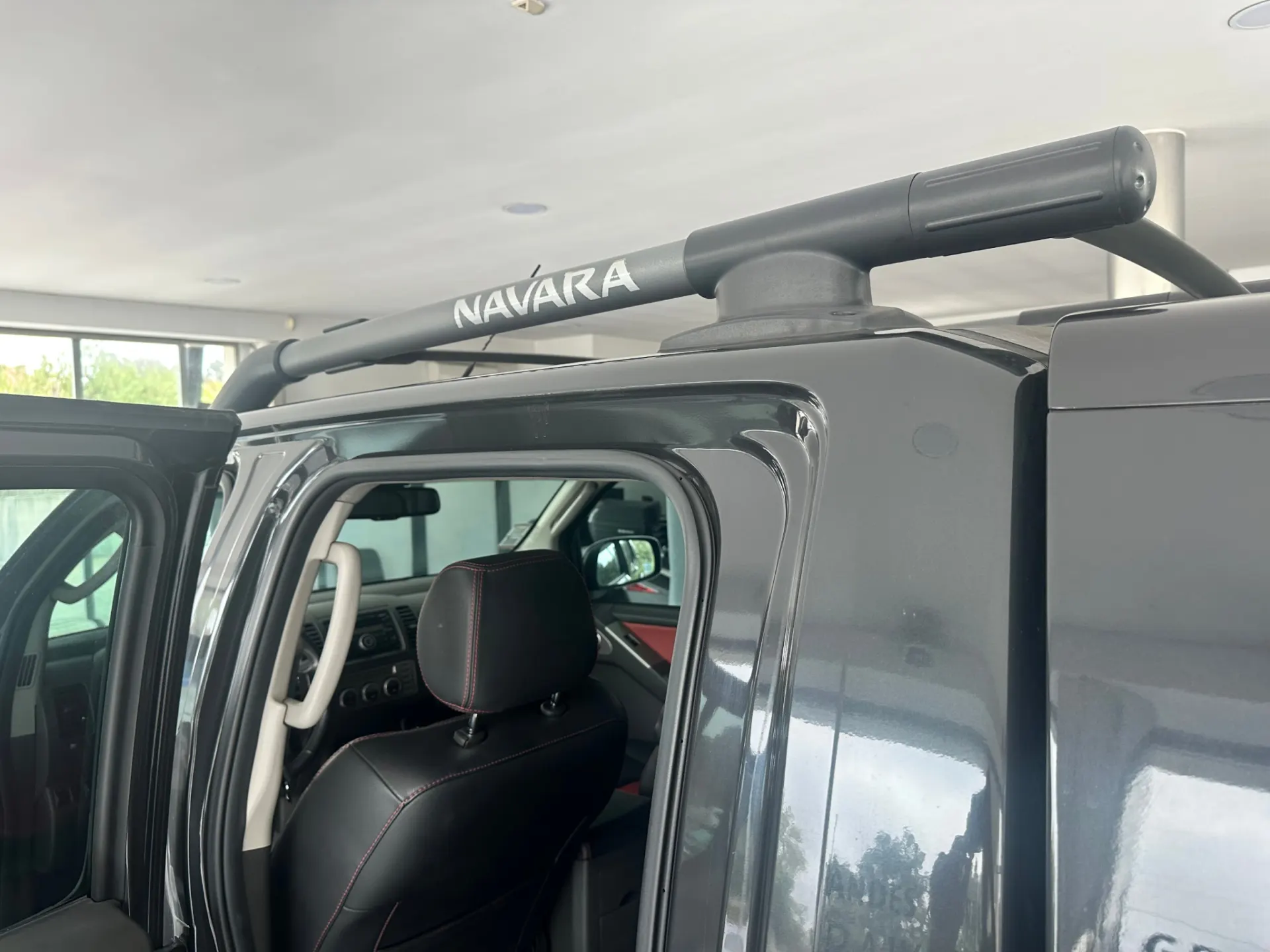 Nissan Navara 2.5 dCi CD 3.5T SE+BDT 9