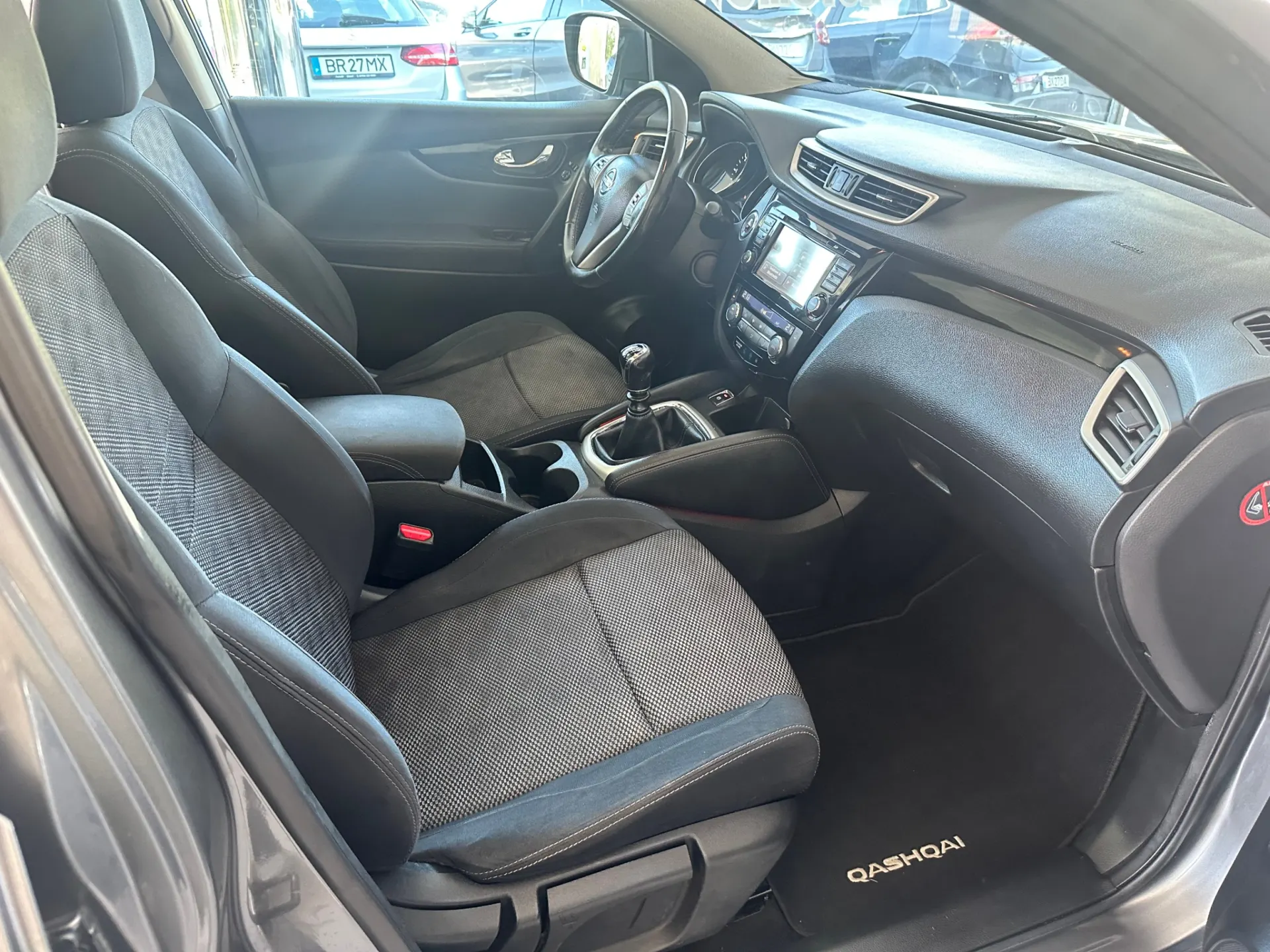 Nissan Qashqai 1.5 dCi Tekna Premium 28