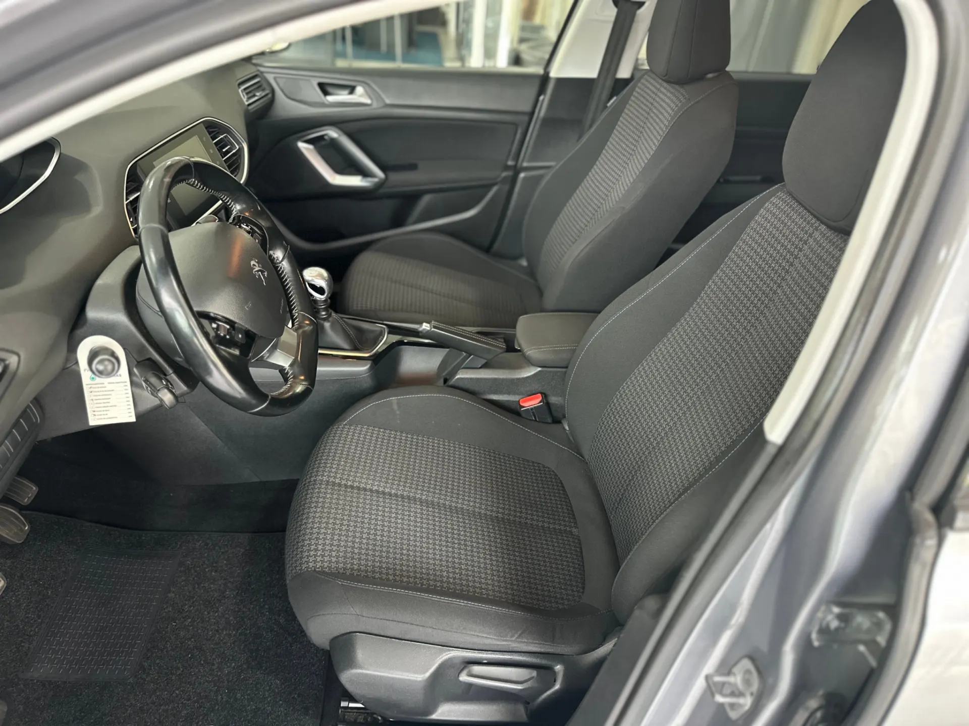 Peugeot 308 SW 1.5 BlueHDi Style 9