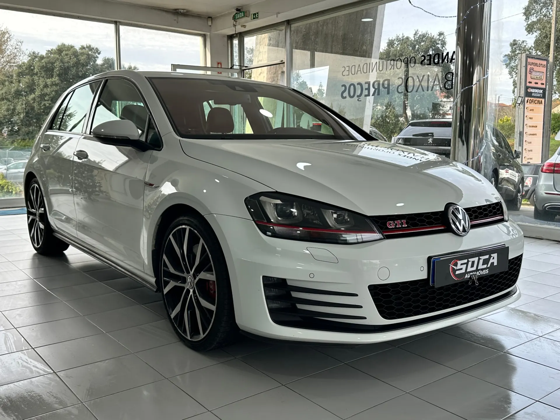 Volkswagen Golf 2.0 TSI GTI DSG 4
