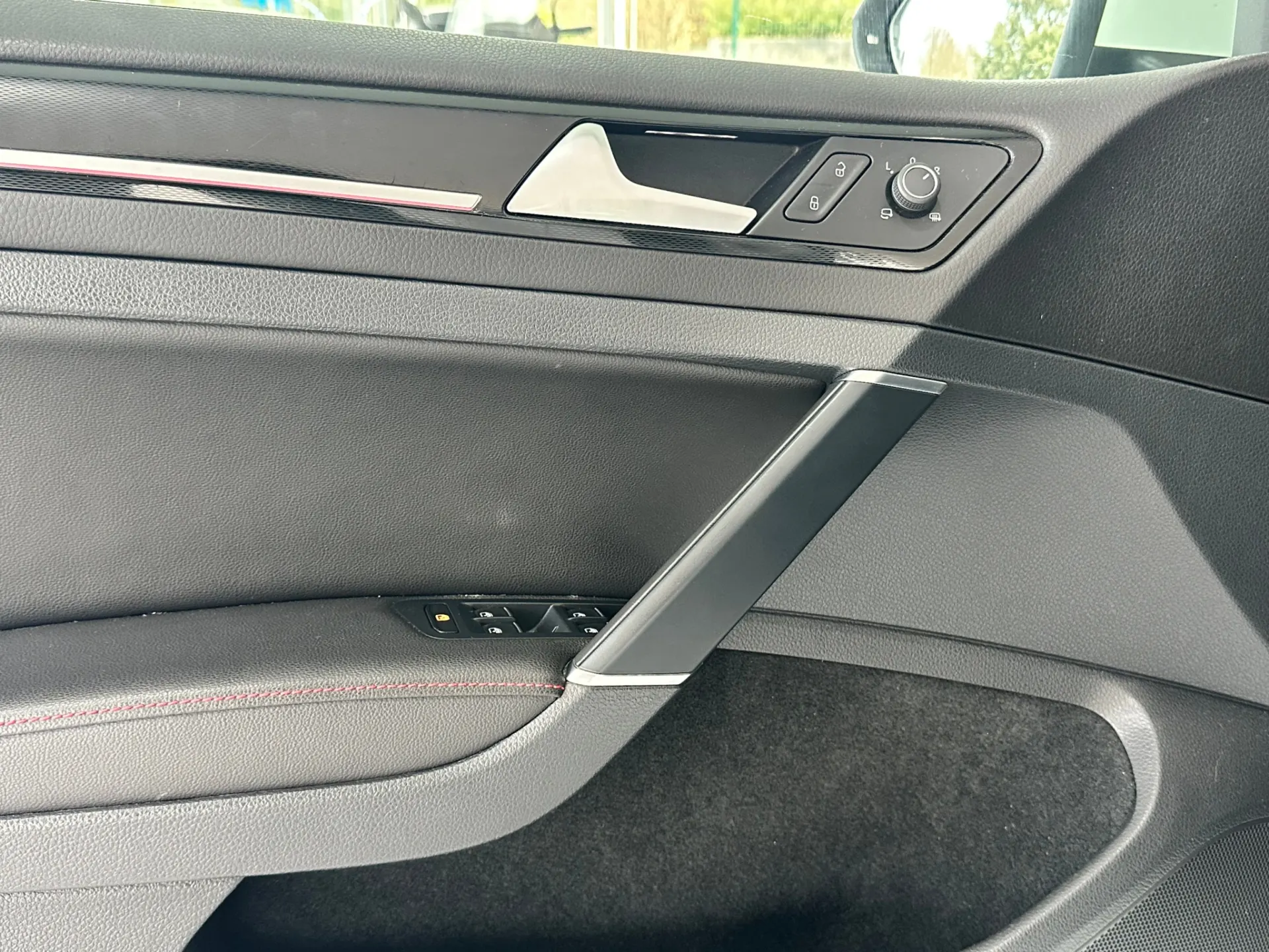 Volkswagen Golf 2.0 TSI GTI DSG 8