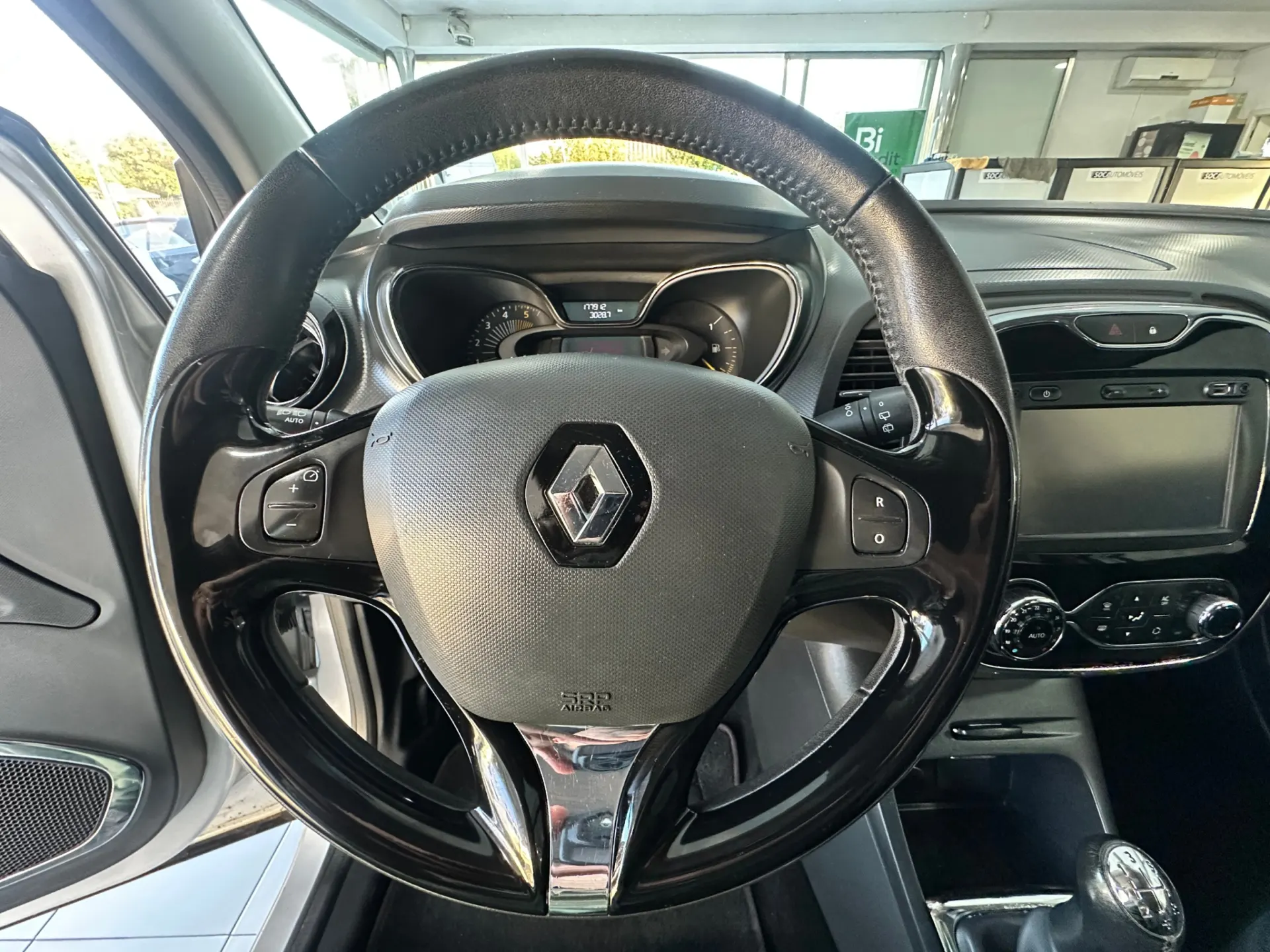 Renault Captur 1.5 dCi Exclusive 10