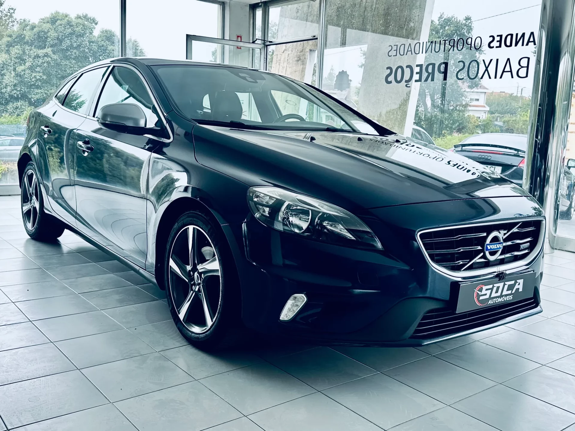 Volvo V40 3