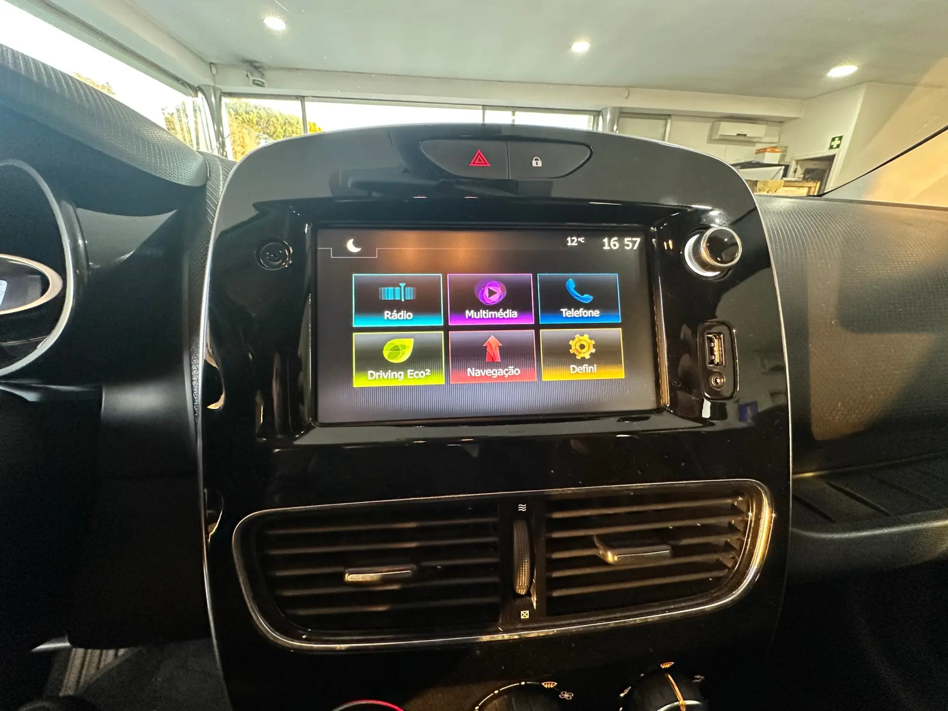 Renault Clio Sport Tourer 0.9 TCe Limited 12