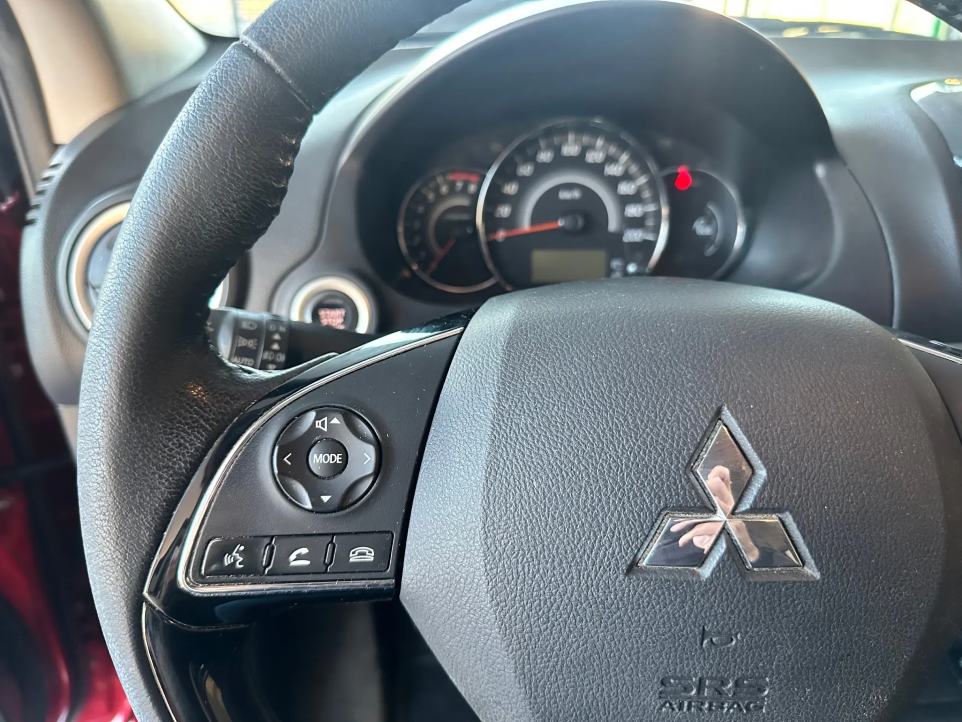 Mitsubishi Space Star 1.2 Intense Connect Edition 10