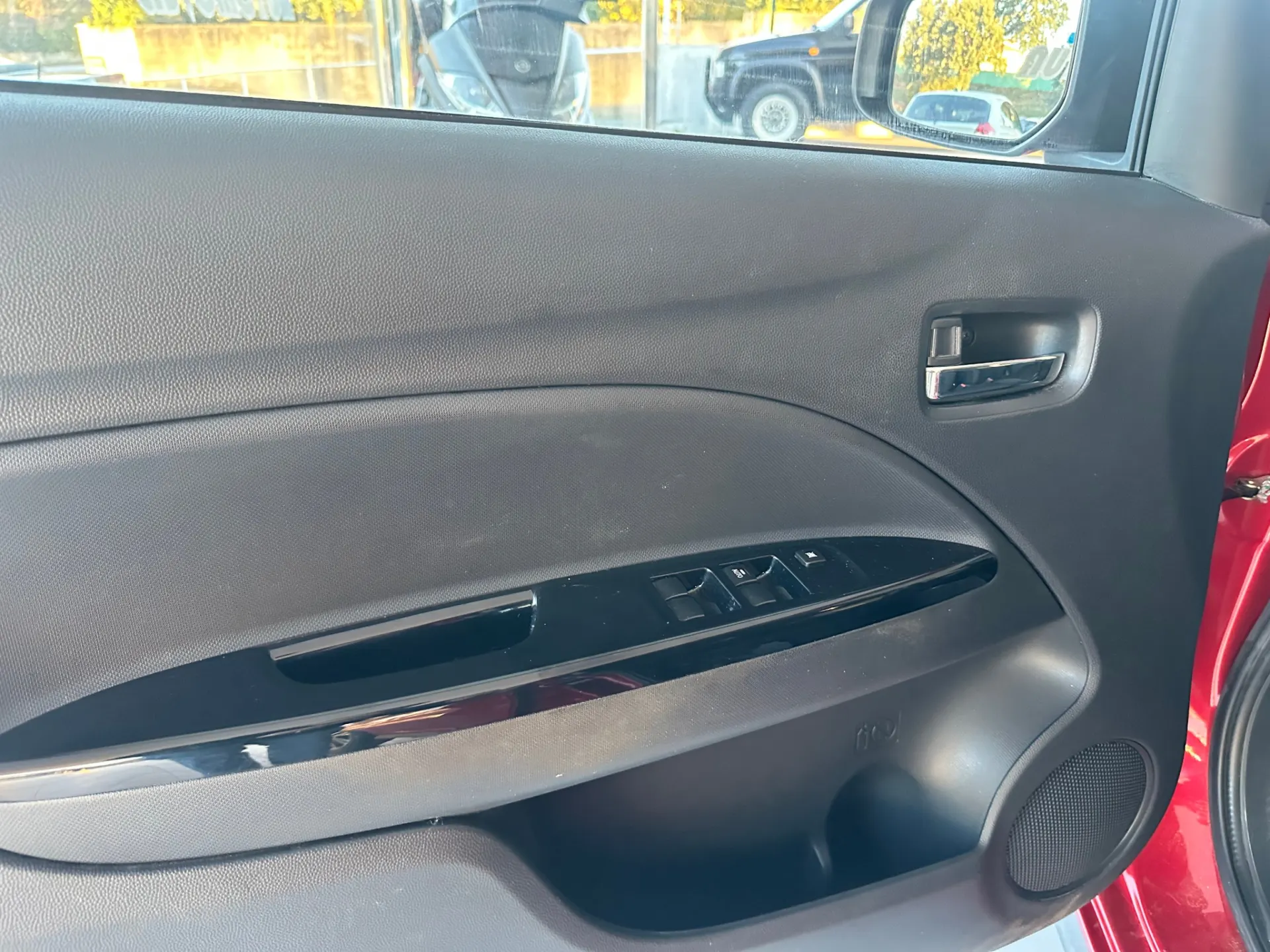 Mitsubishi Space Star 1.2 Intense Connect Edition 9