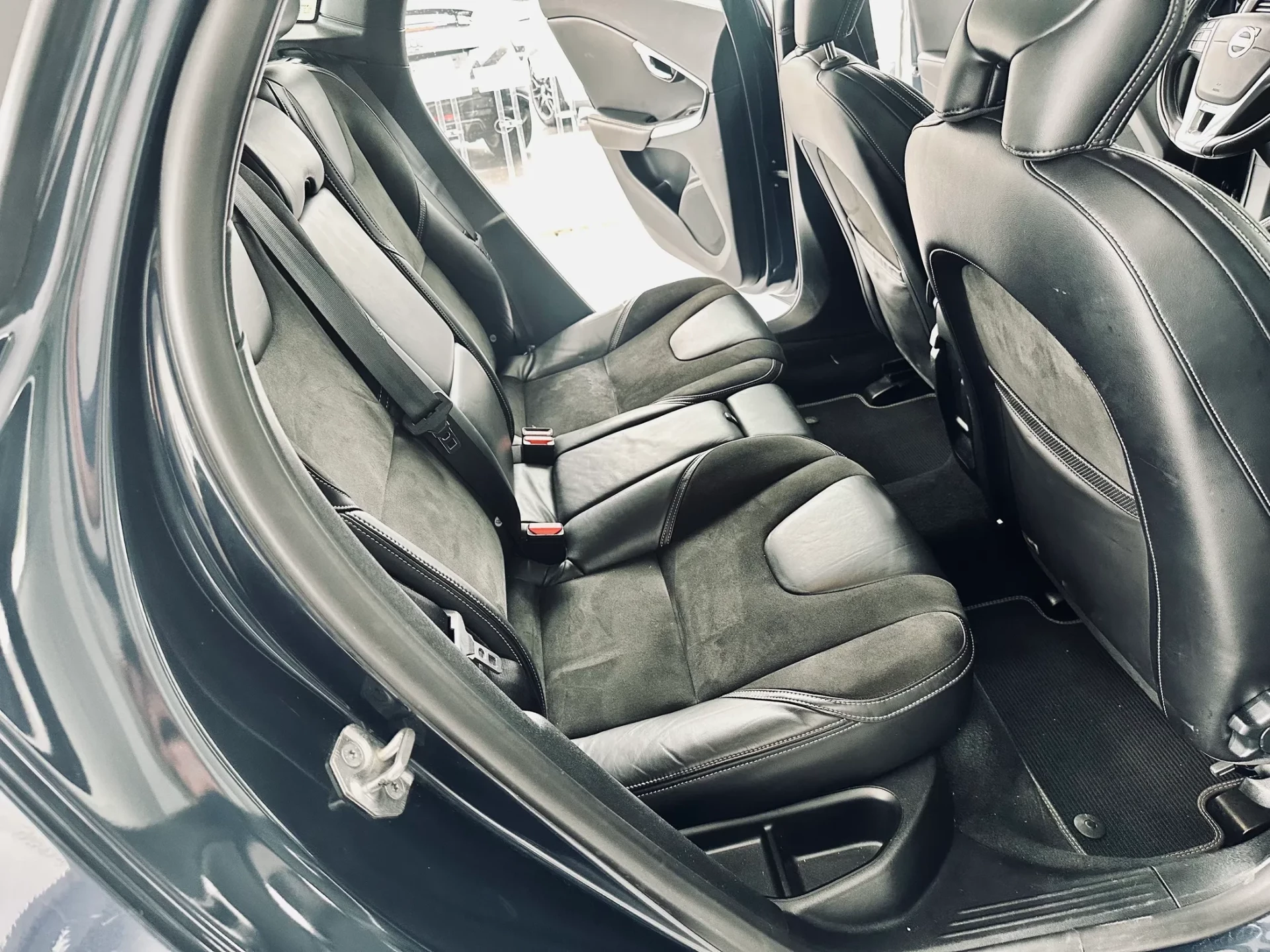 Volvo V40 22