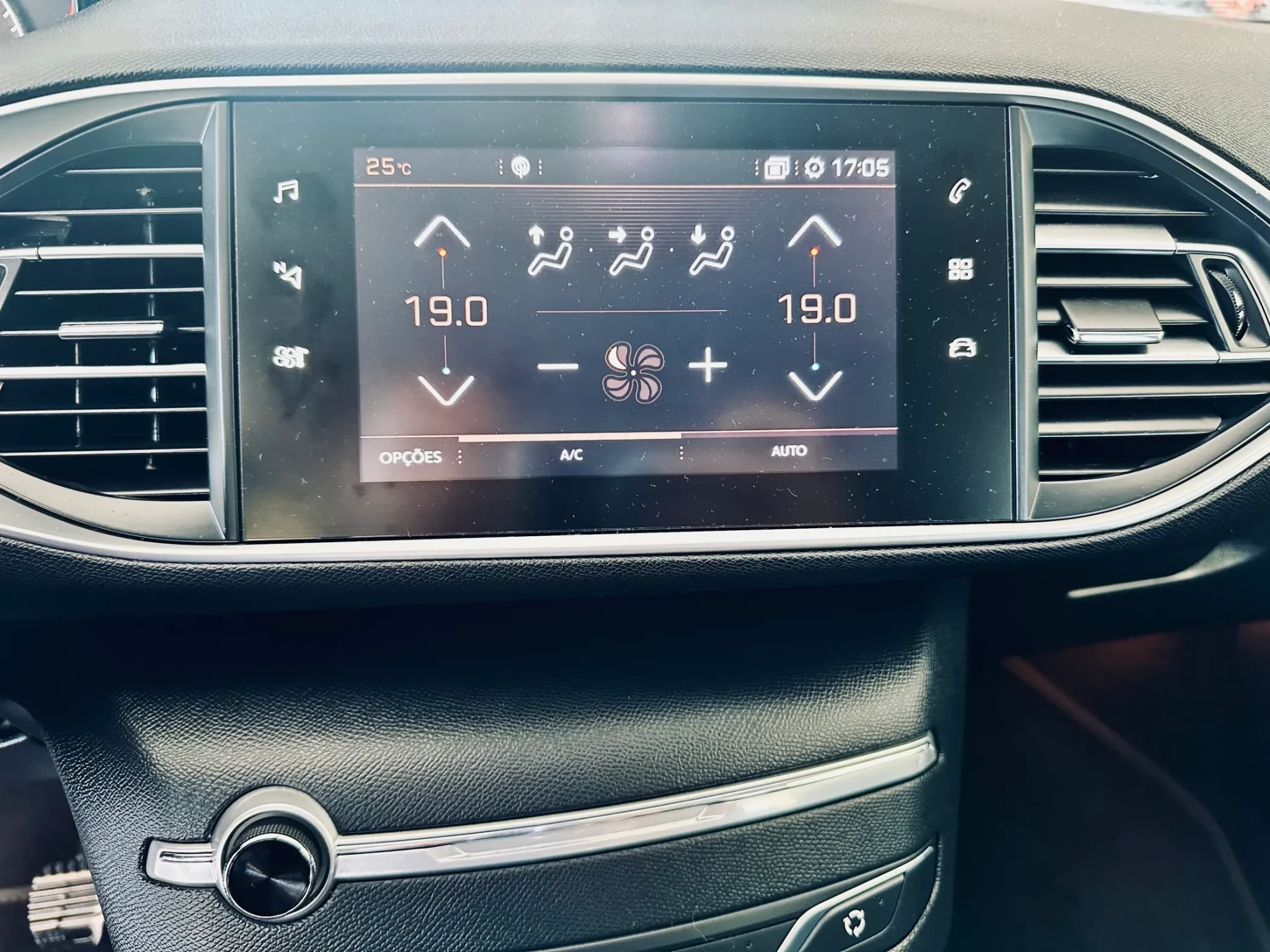 Peugeot 308 SW 13