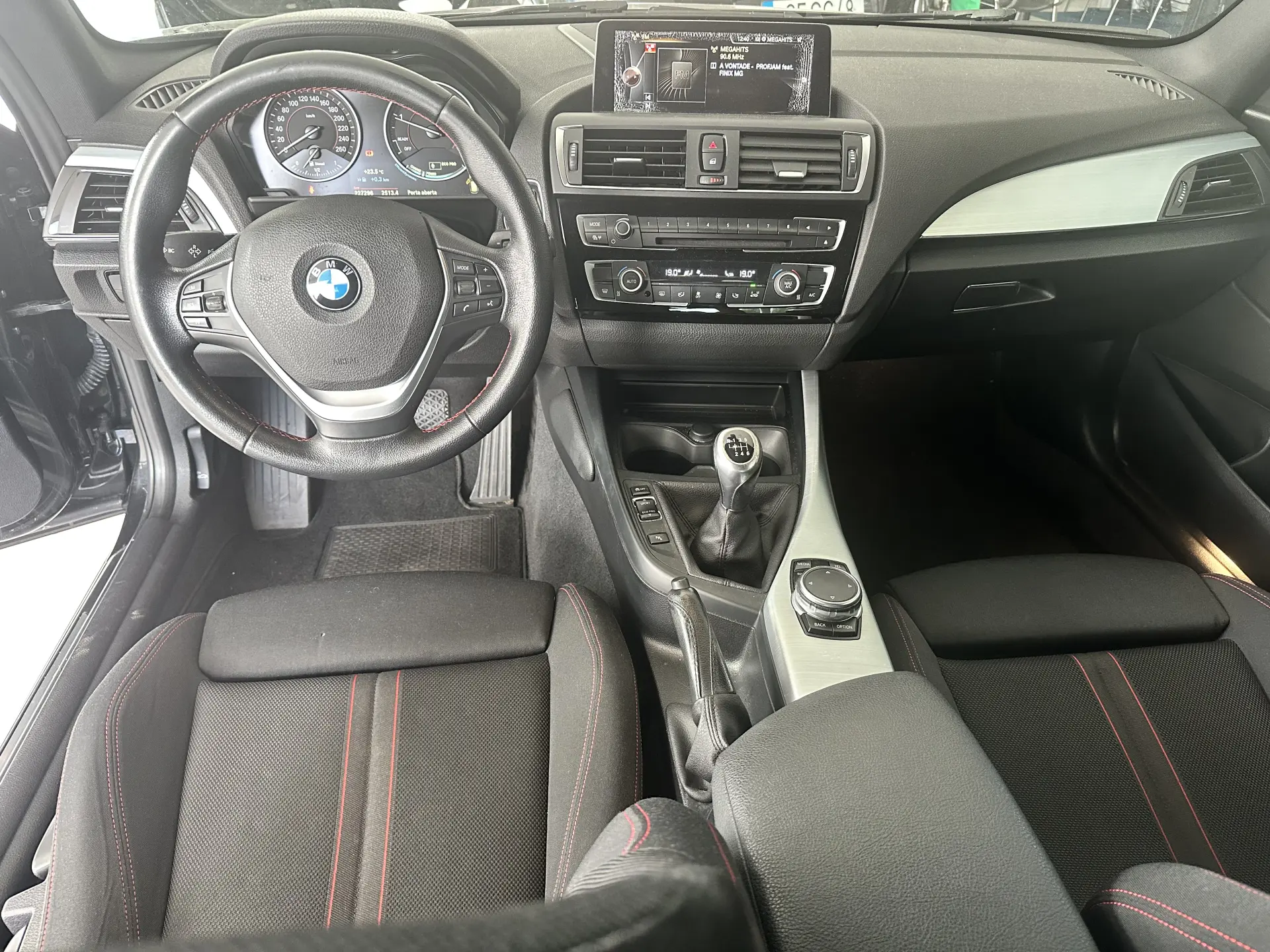 BMW 116 d EfficientDynamics 12
