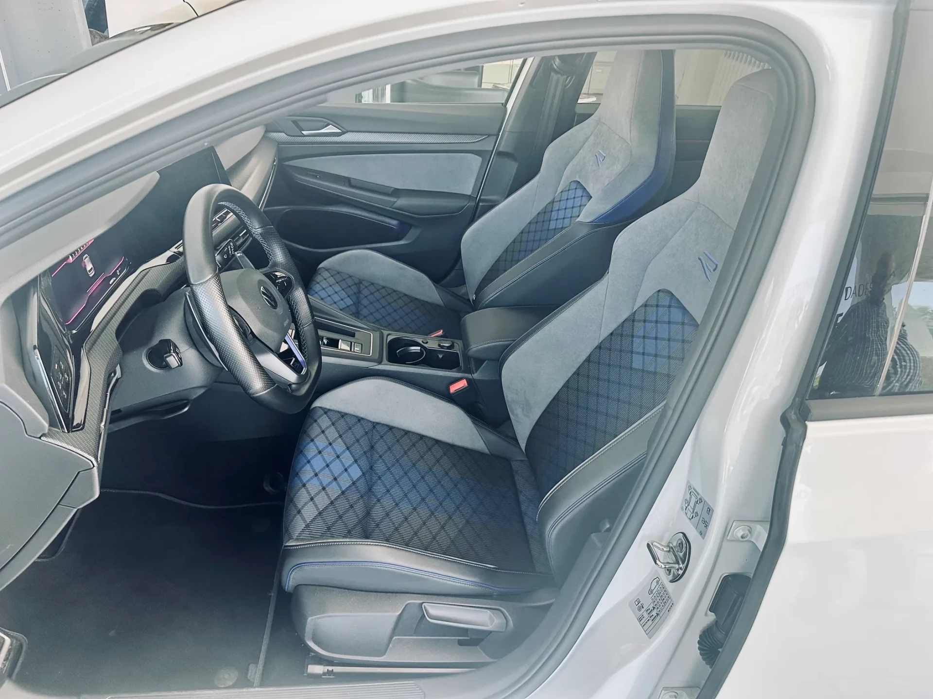 Volkswagen Golf 11