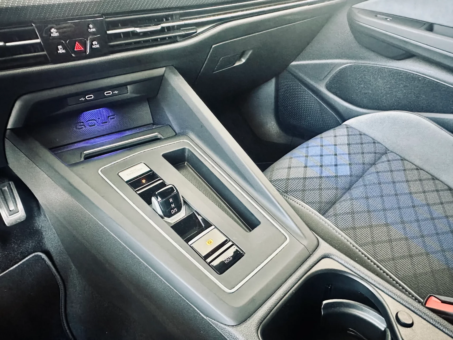 Volkswagen Golf 21