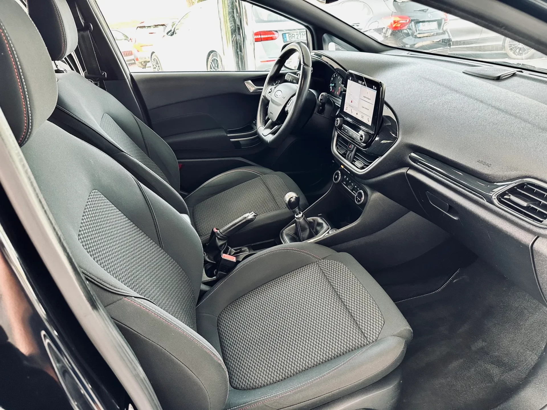Ford Fiesta 24