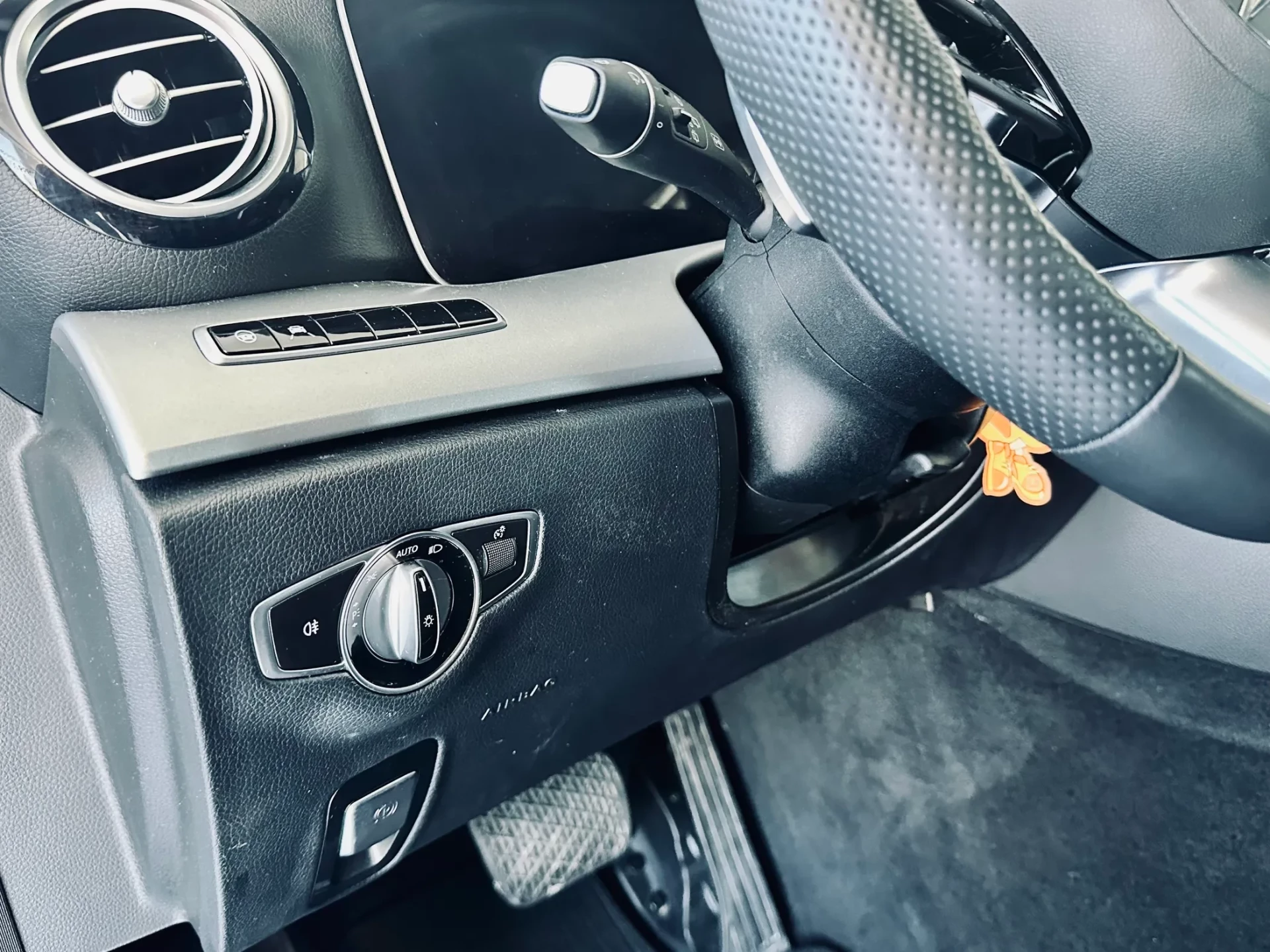 Mercedes-Benz E 220 15