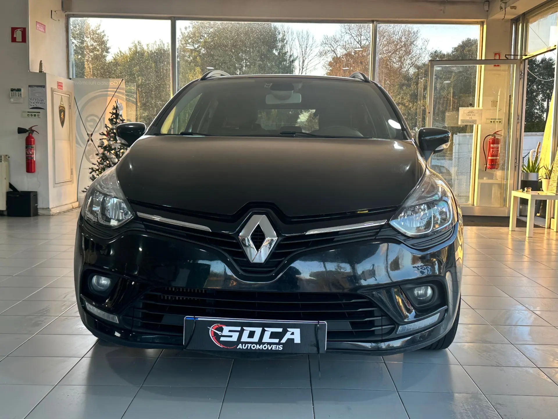 Renault Clio Sport Tourer 0.9 TCe Limited 3