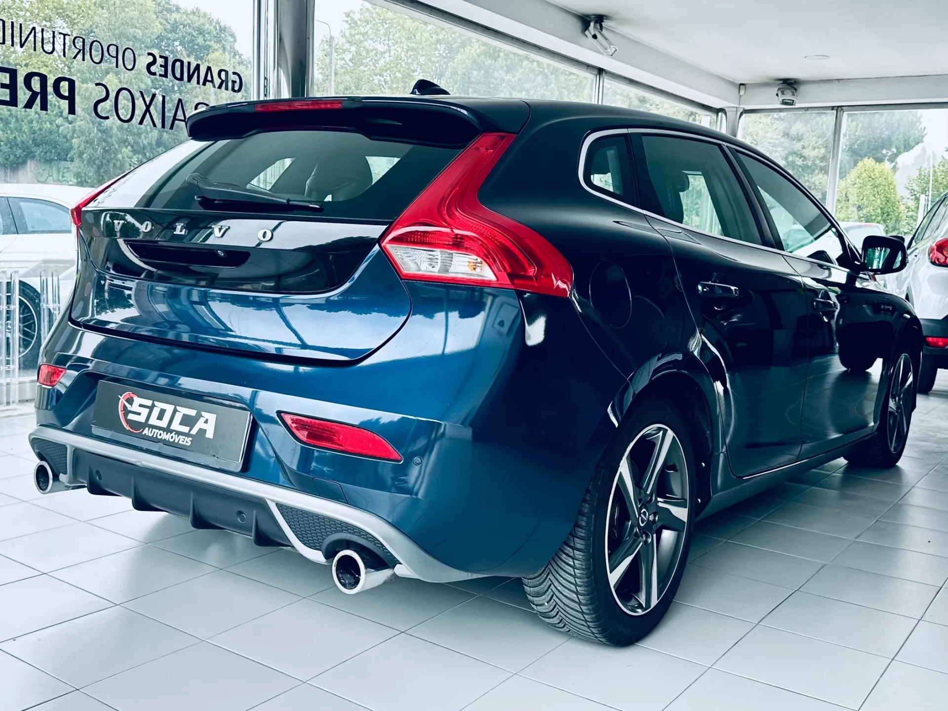 Volvo V40 6
