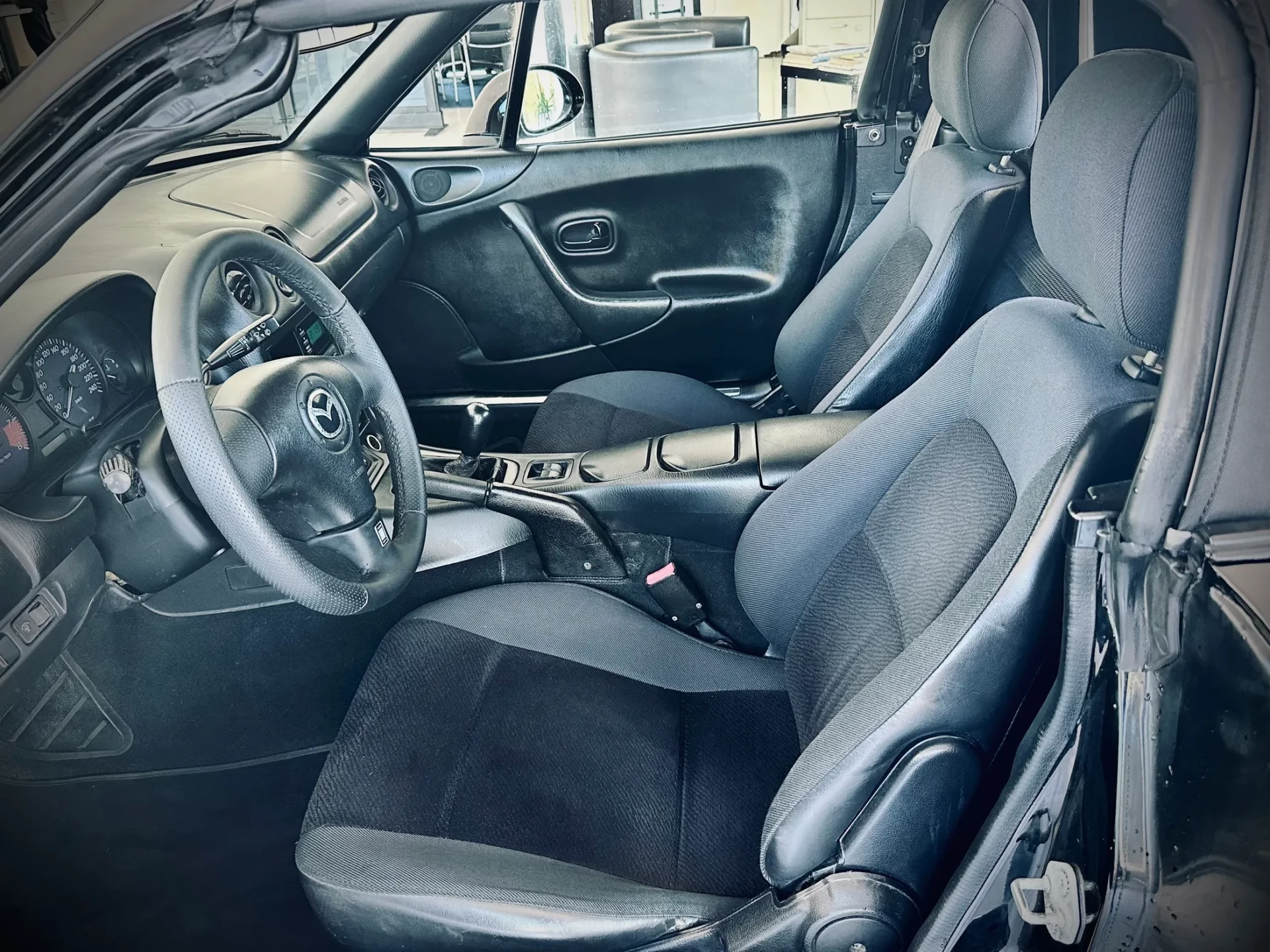 Mazda MX-5 10