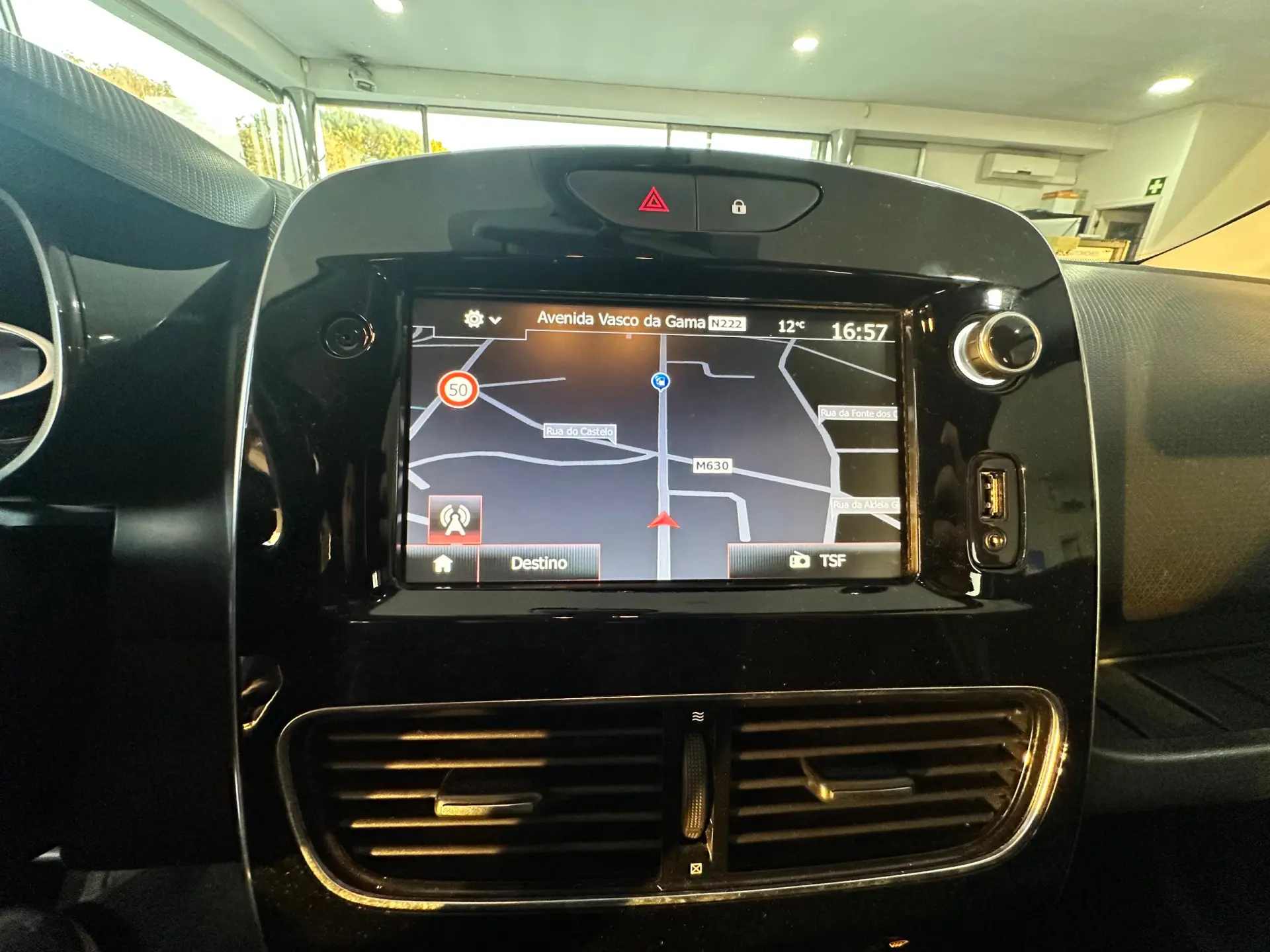 Renault Clio Sport Tourer 0.9 TCe Limited 13