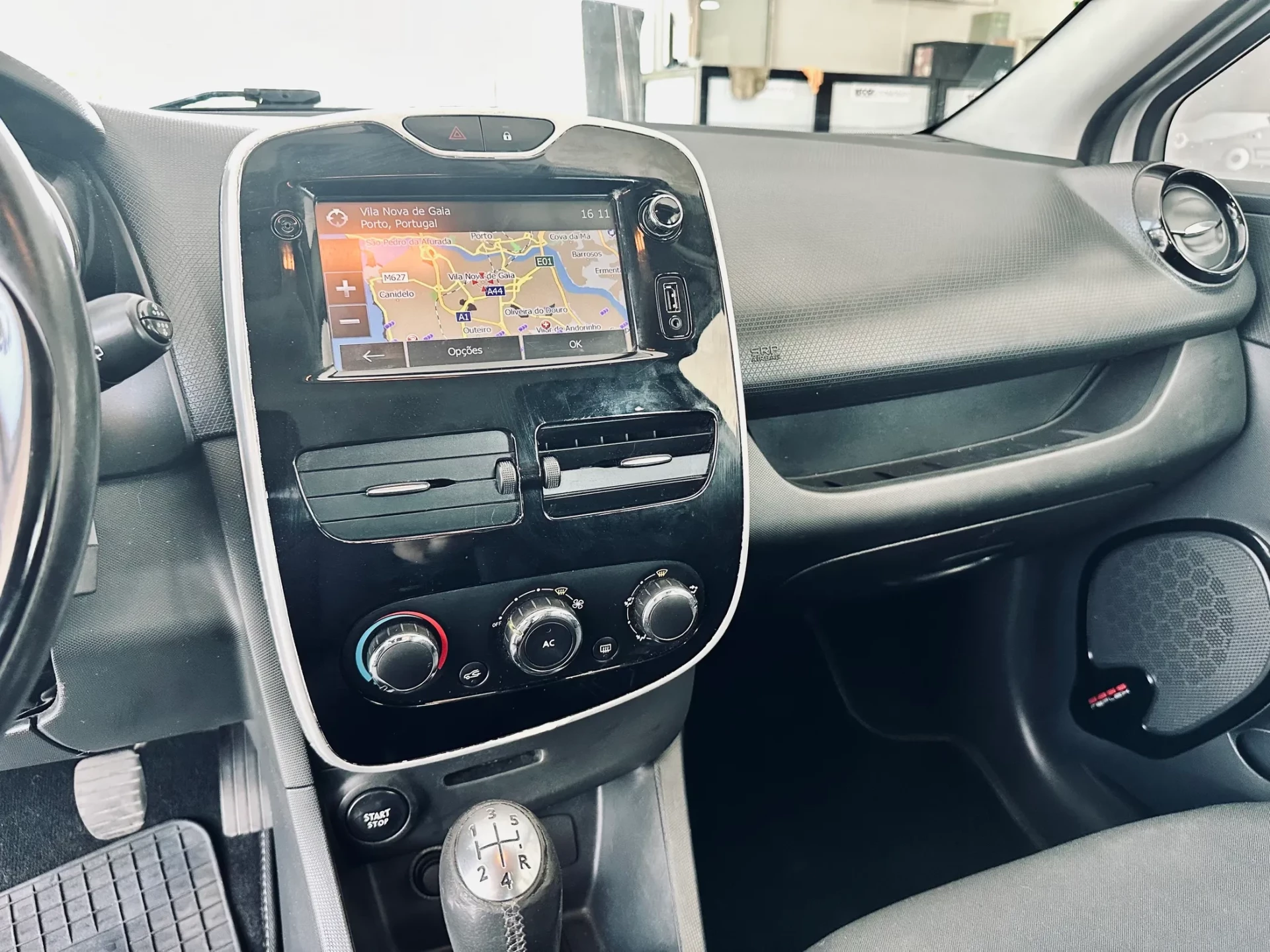 Renault Clio 16