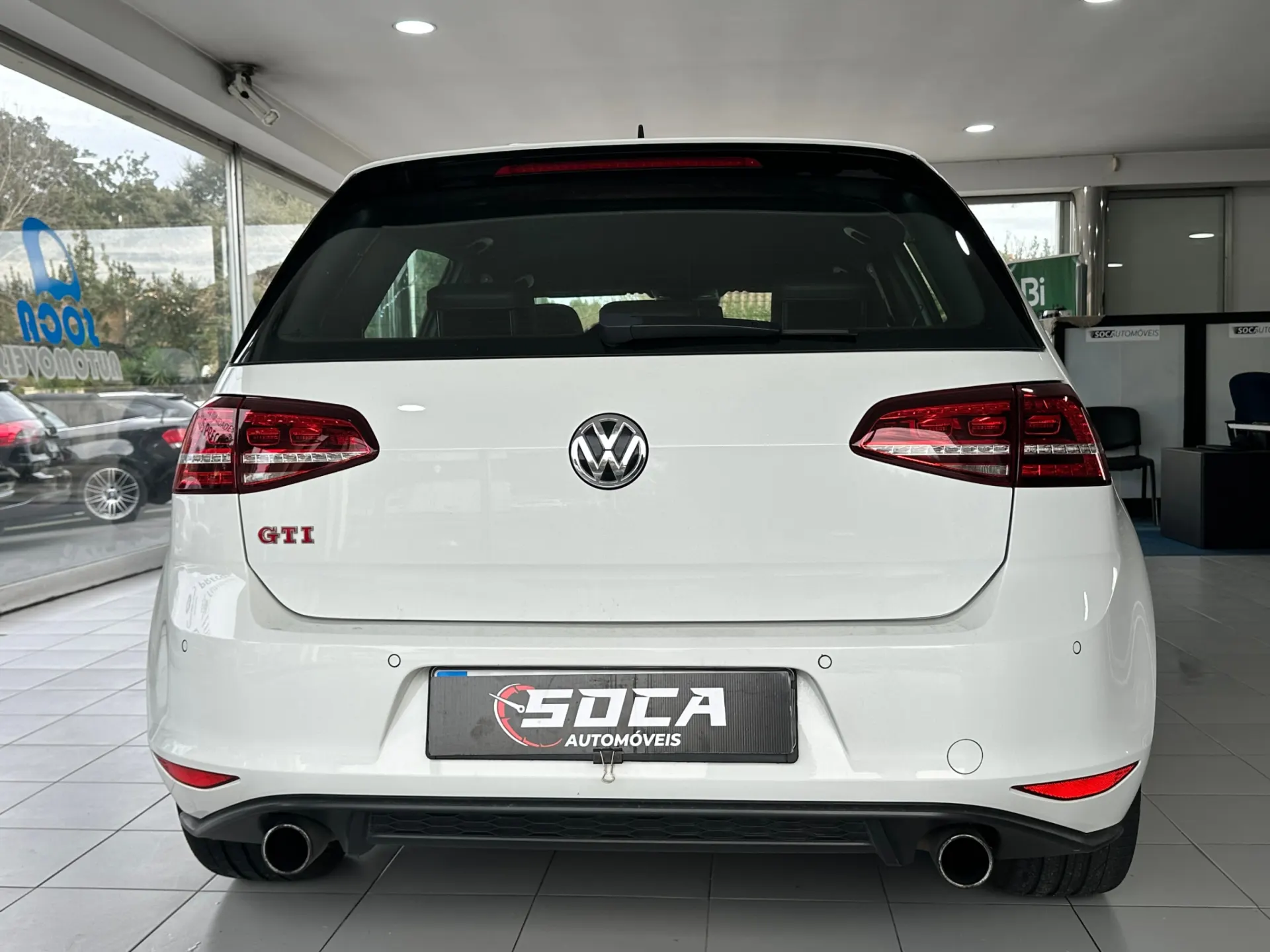 Volkswagen Golf 2.0 TSI GTI DSG 6