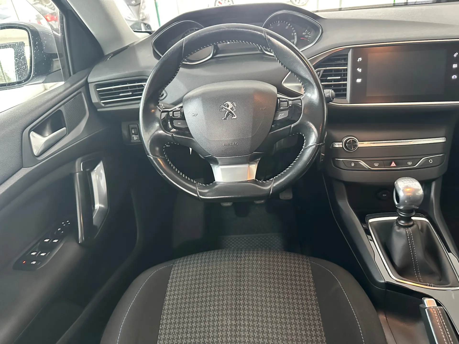 Peugeot 308 SW 1.5 BlueHDi Style 23