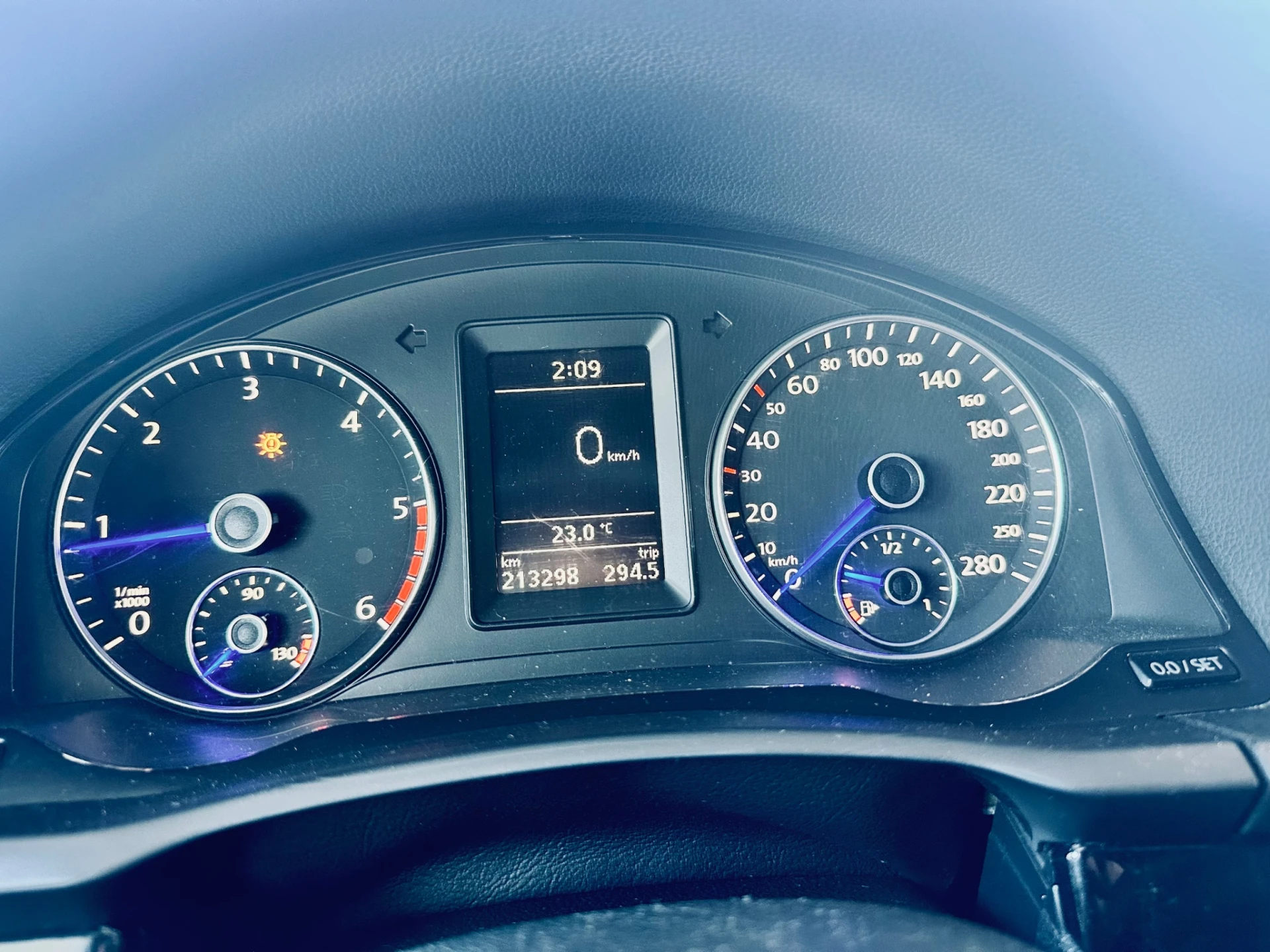 Volkswagen Scirocco 2.0 TDI R-Line 9