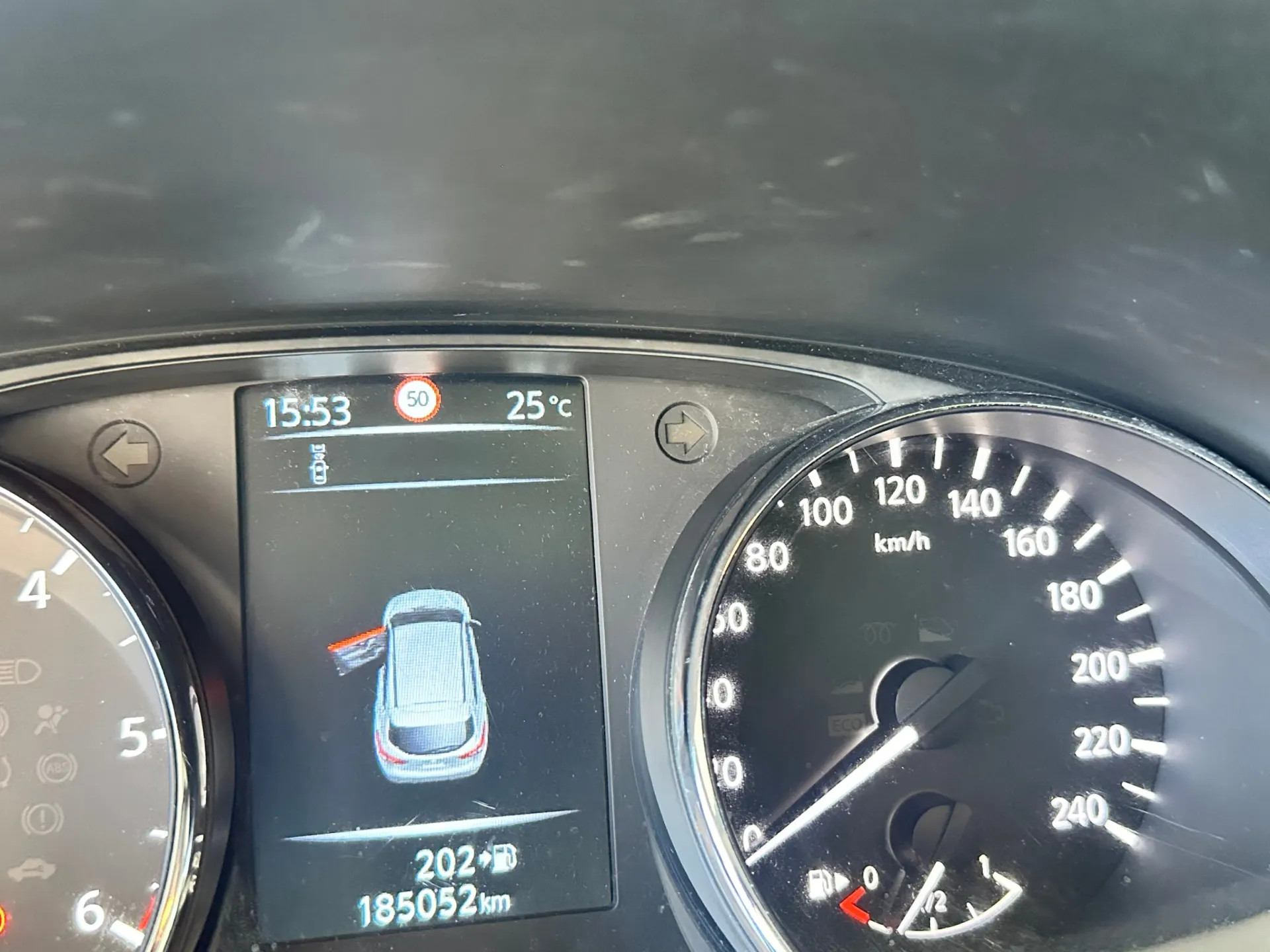 Nissan Qashqai 1.5 dCi Tekna Premium 12