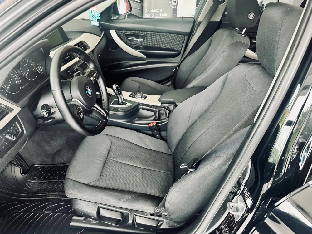 BMW 320 d Touring EfficientDynamics Line Sport Auto 9