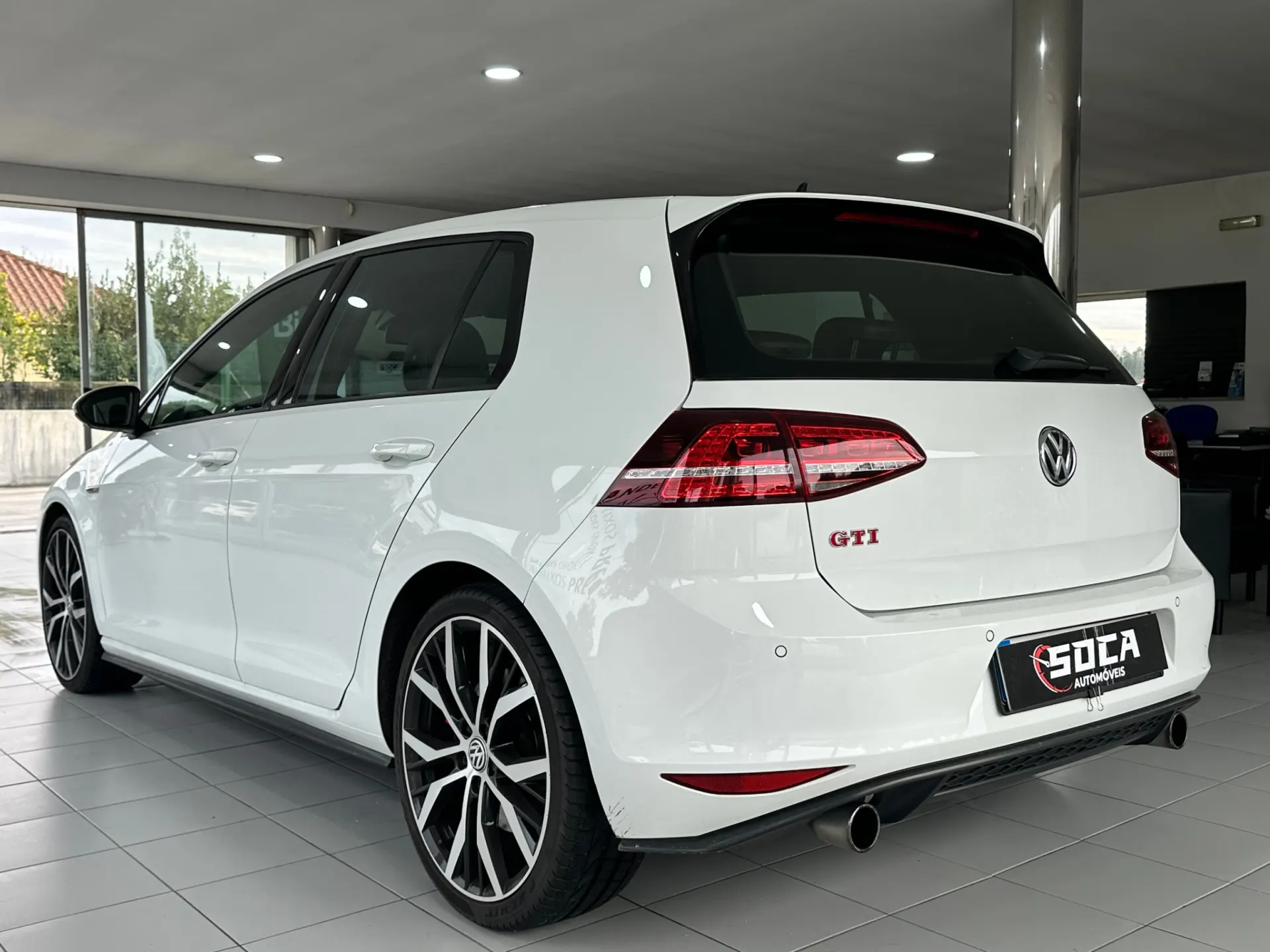 Volkswagen Golf 2.0 TSI GTI DSG 7