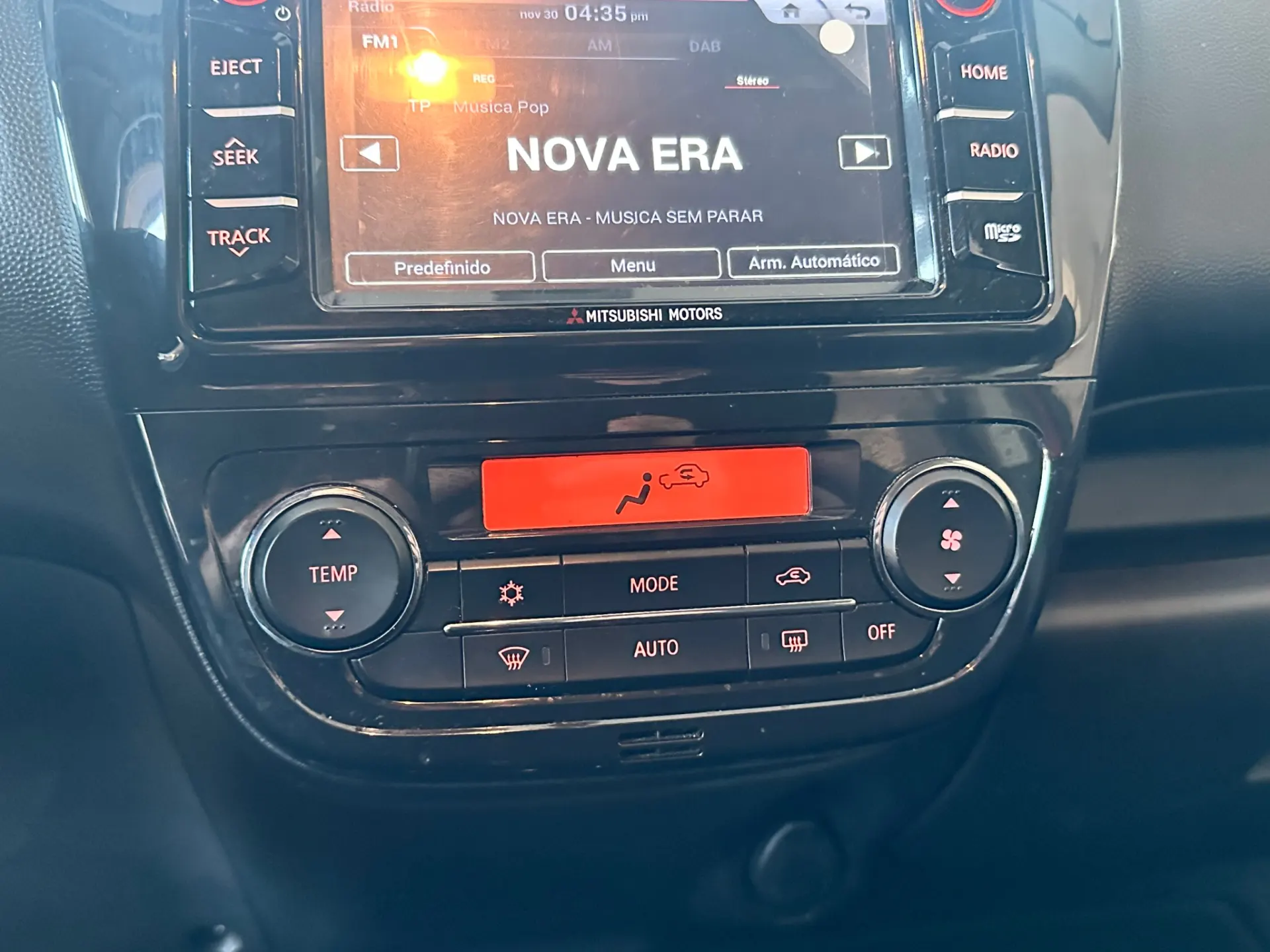 Mitsubishi Space Star 1.2 Intense Connect Edition 16