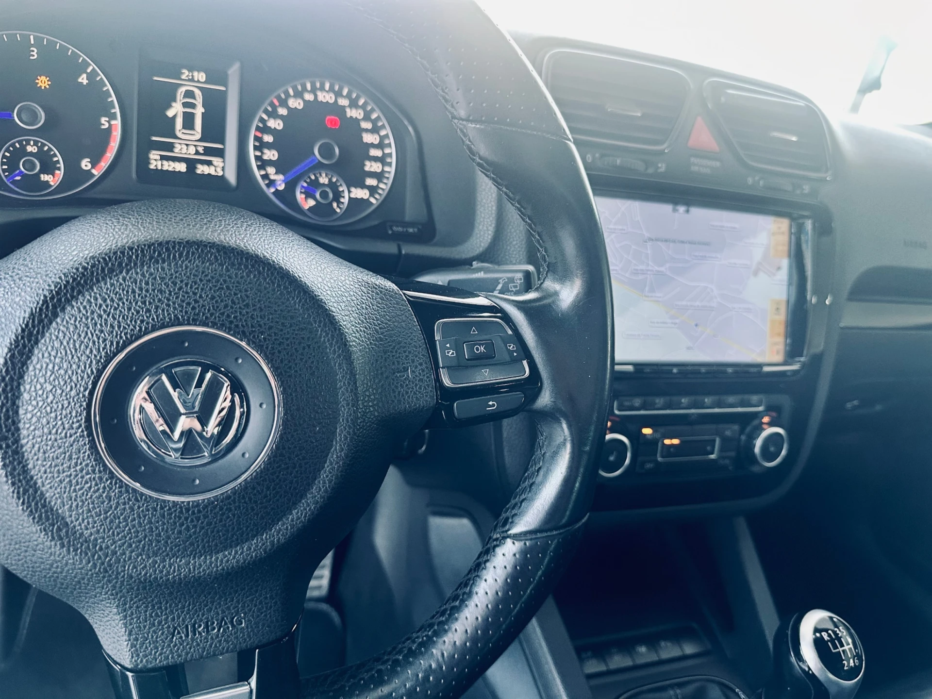Volkswagen Scirocco 2.0 TDI R-Line 21
