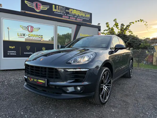 Porsche Macan S 3