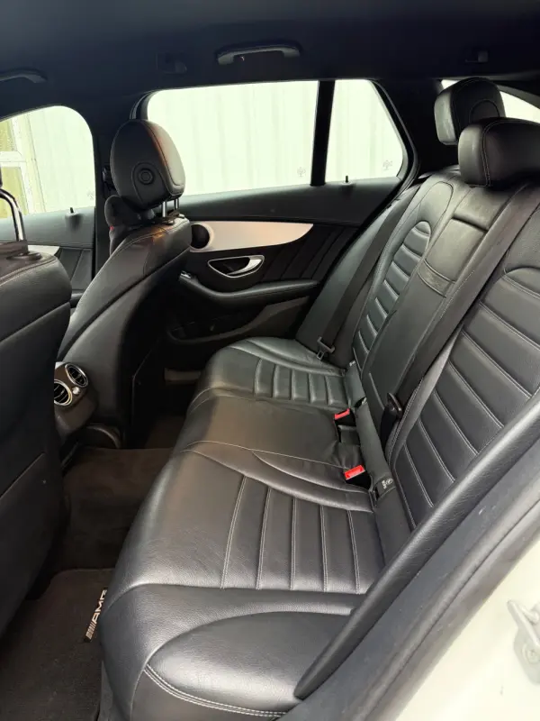 Mercedes-Benz C 220 d 4Matic Station 9G-TRONIC AMG Line 12