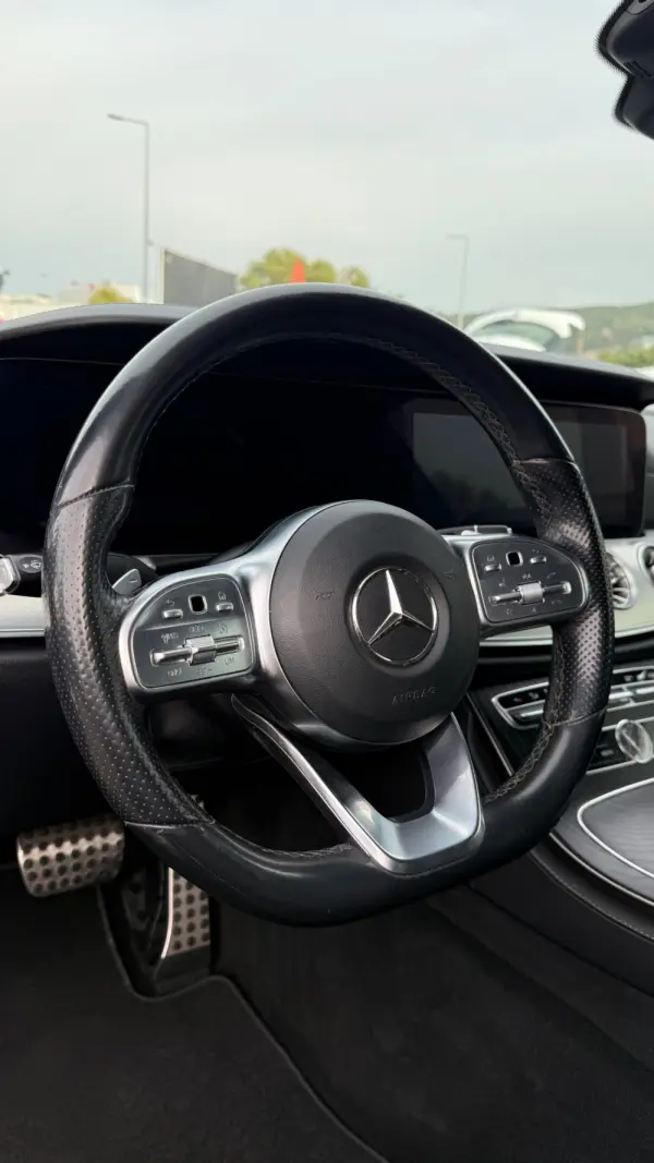 Mercedes-Benz E 220 d AMG Line 21