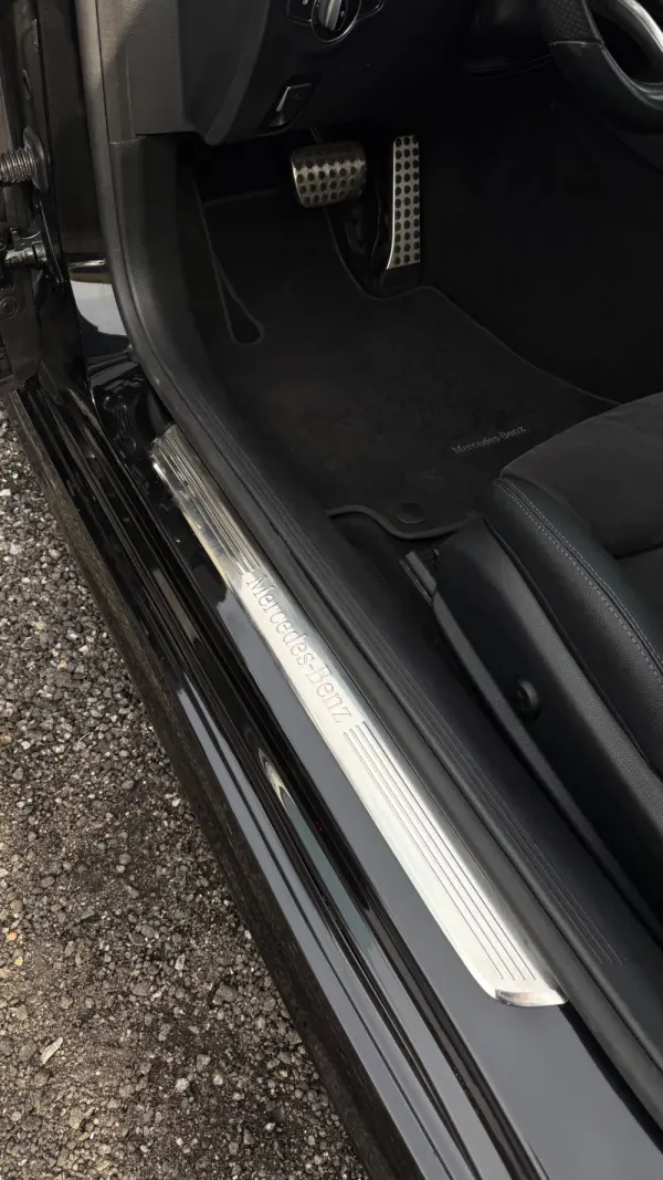 Mercedes-Benz E 220 d AMG Line 23