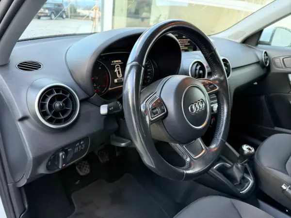 Audi A1 1.4 TDI Sport 6