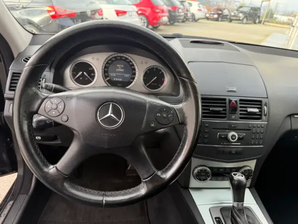Mercedes-Benz C 220 CDi Avantgarde Aut. 5