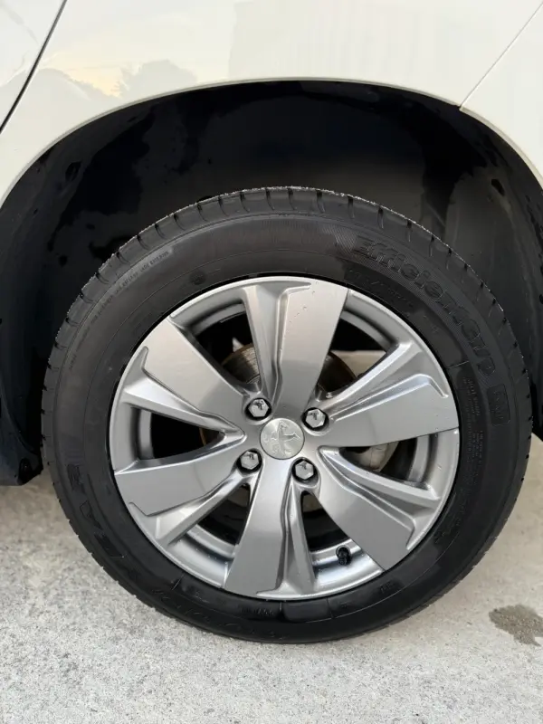 Peugeot 2008 1.2 PureTech Active 12