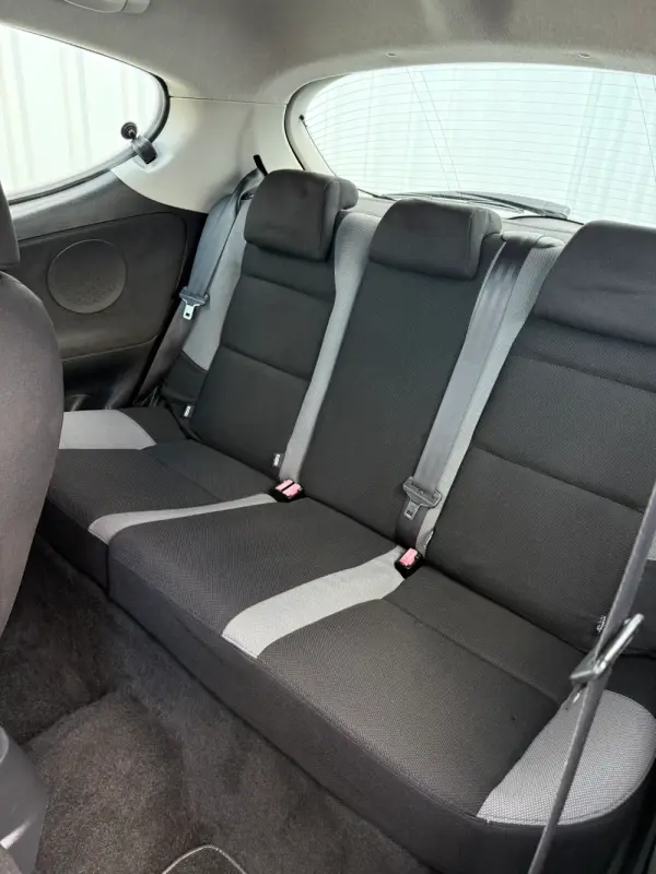 Peugeot 207 1.4 HDi Trendy 5