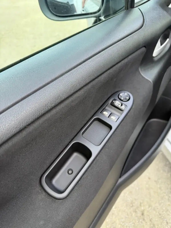 Peugeot 207 1.4 HDi Trendy 8